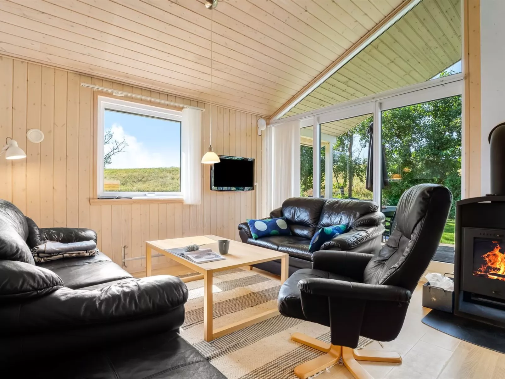 "Alvina" - 45m from the sea-Drinnen