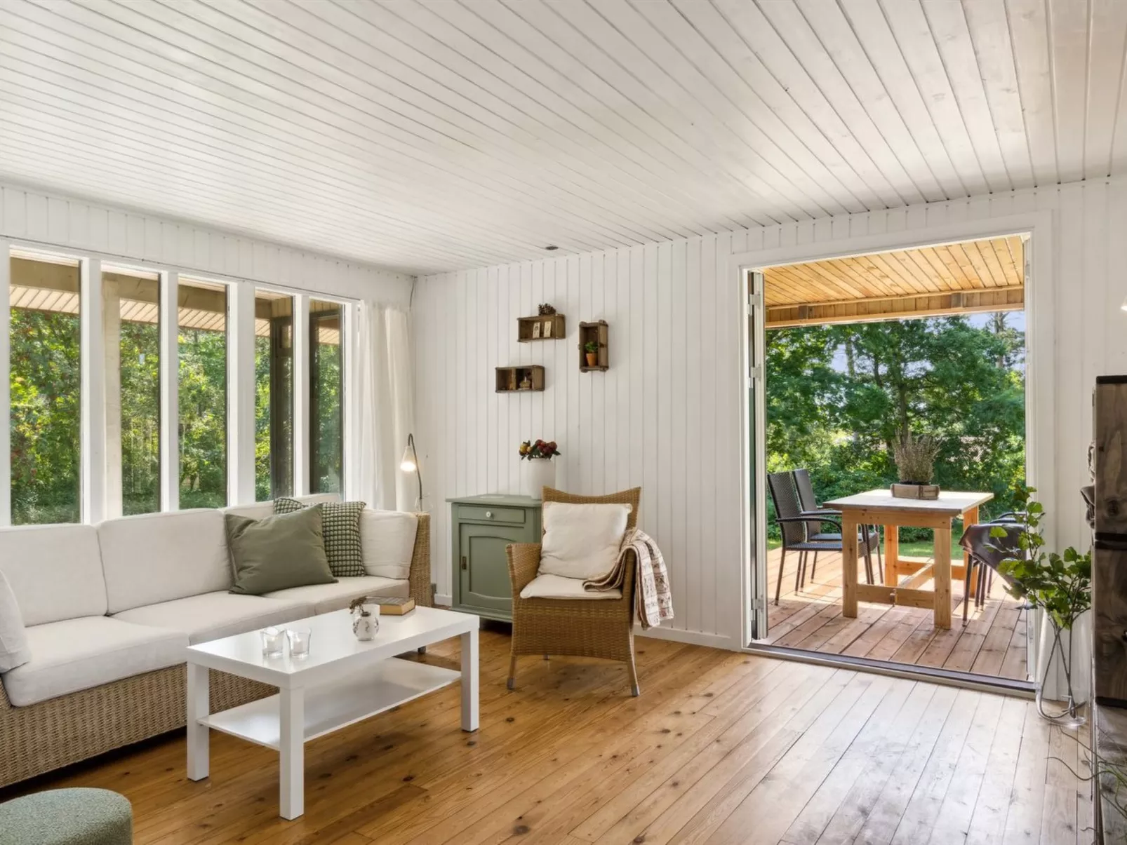 "Lavrans" - 1km from the sea-Inside