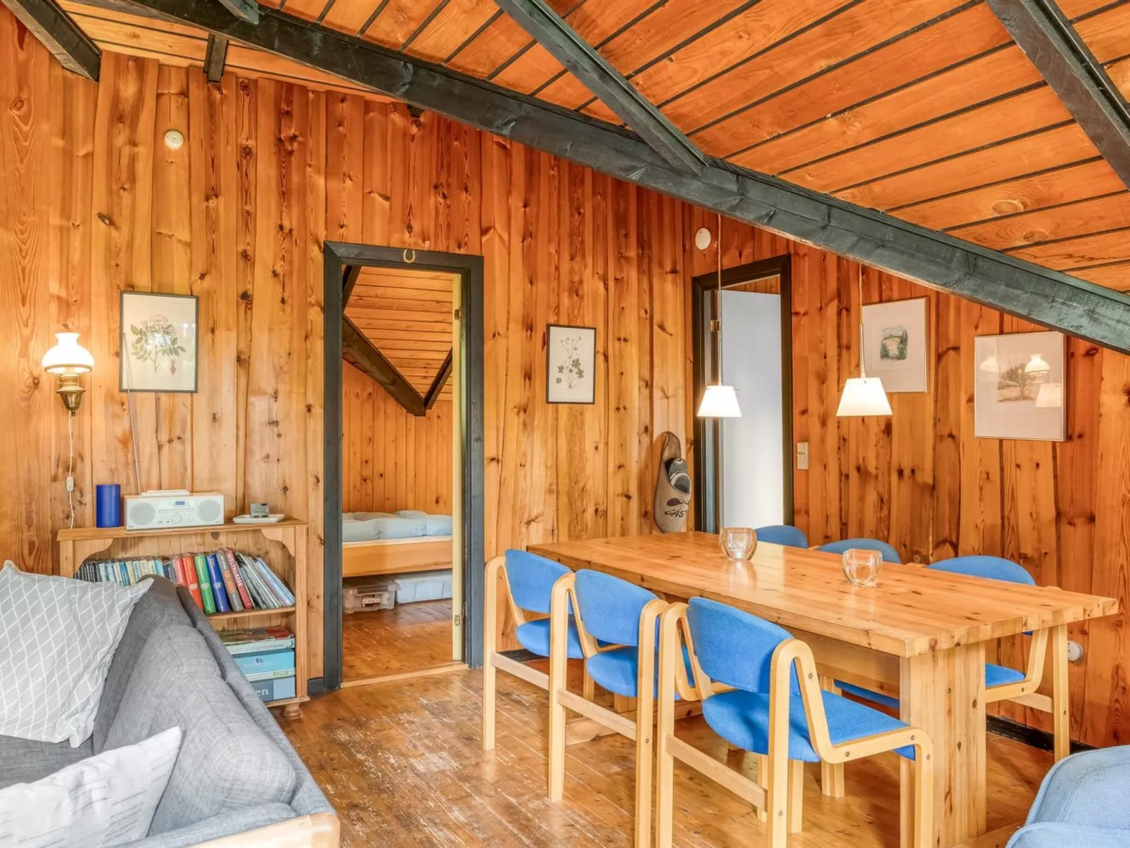 "Amila" - 30km from the sea-Inside