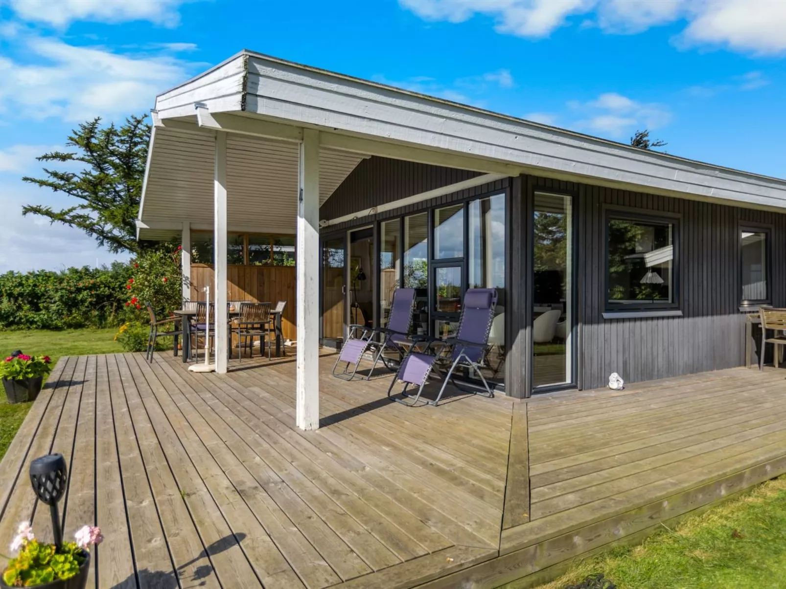 "Dorathea" - 360m from the sea-Draußen