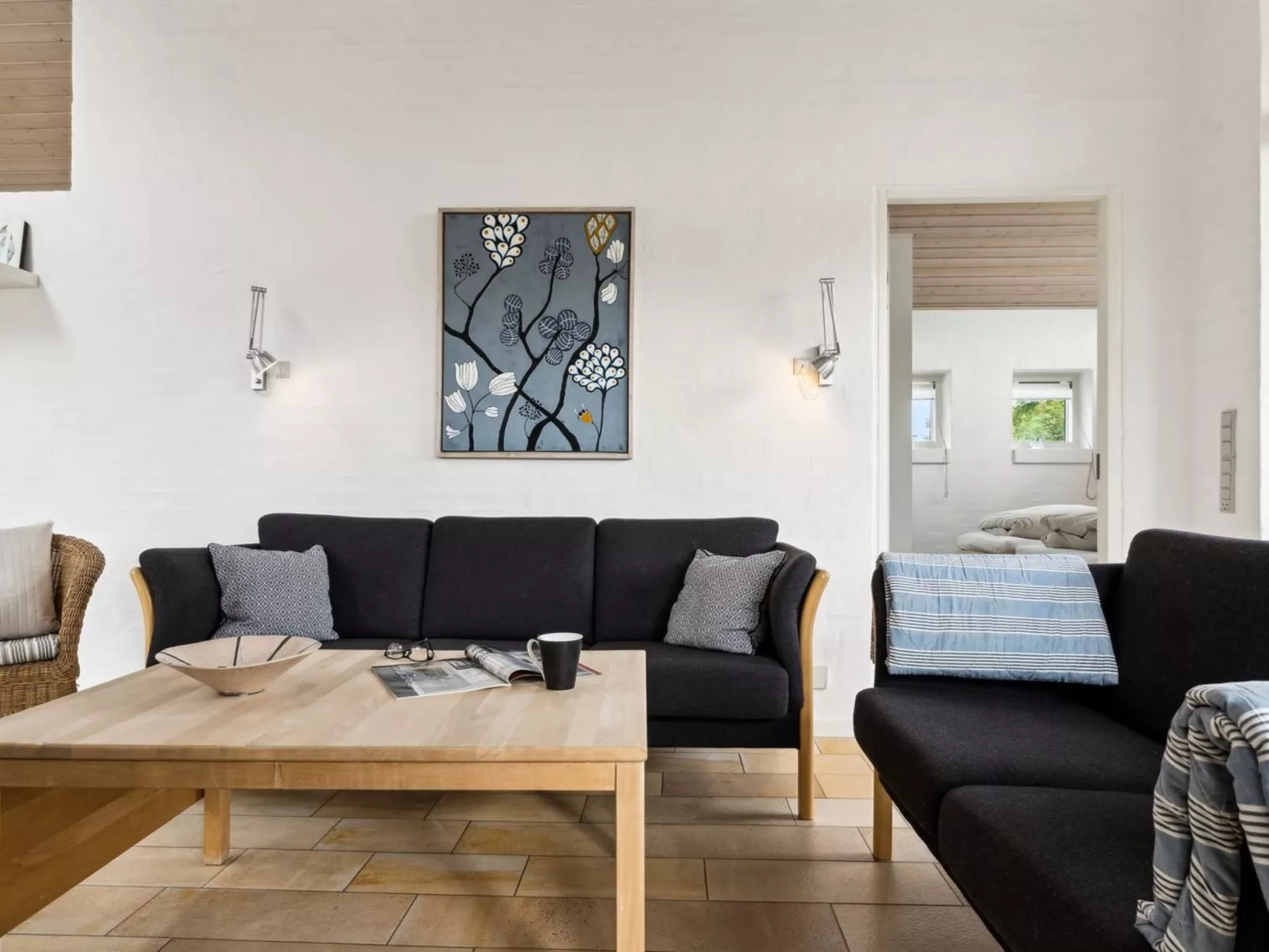 "Agneta" - 150m from the sea-Inside