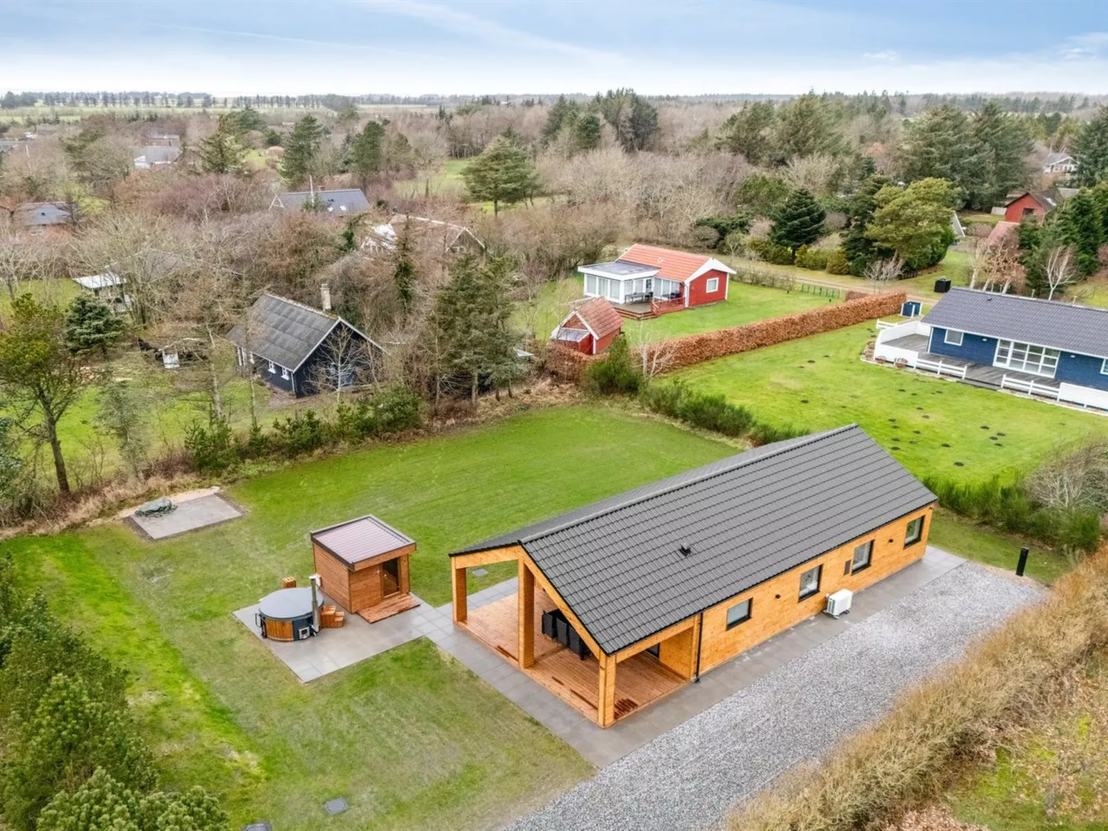 "Grimar" - 400m to the fjord-Draußen