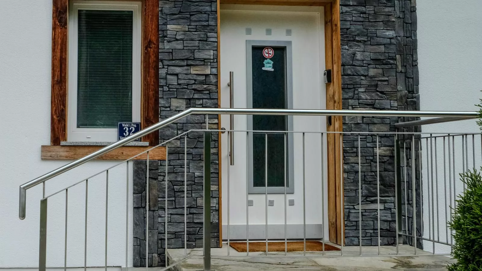 Chalet Gandler-Exterior in summer