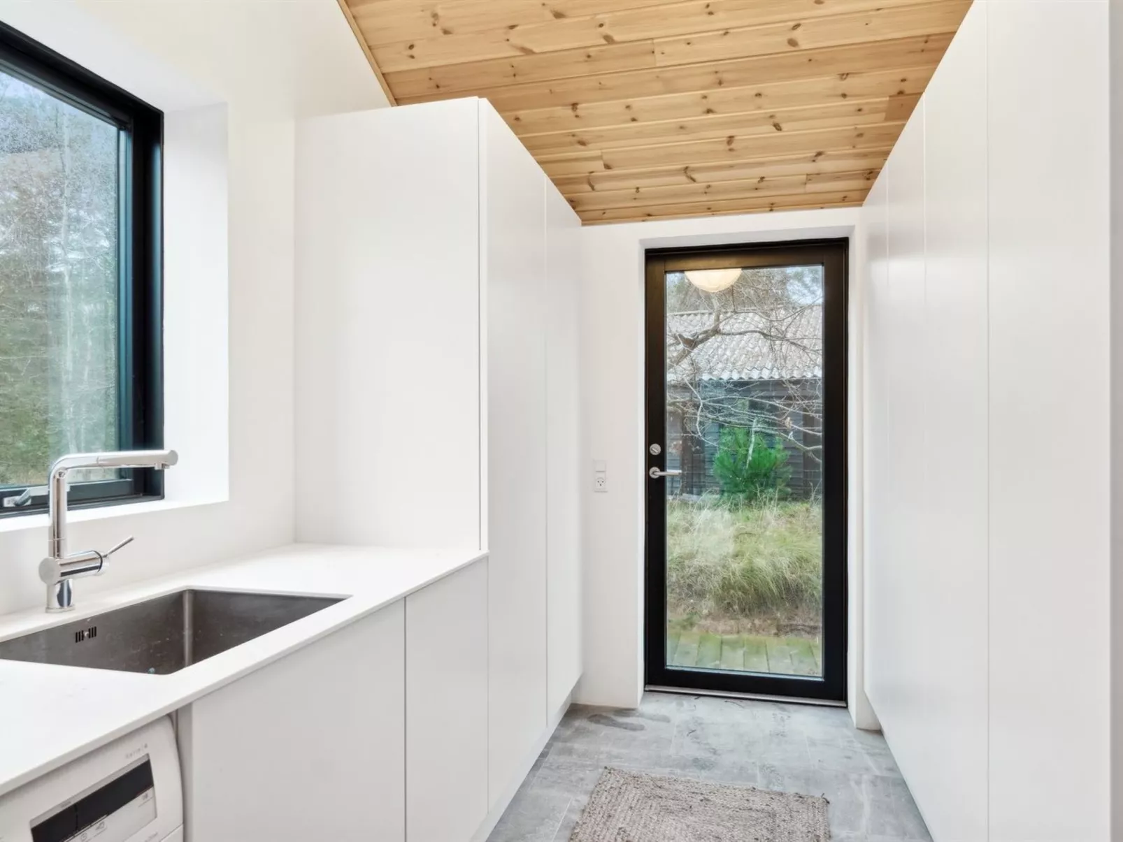 "Dagino" - 200m from the sea-Inside