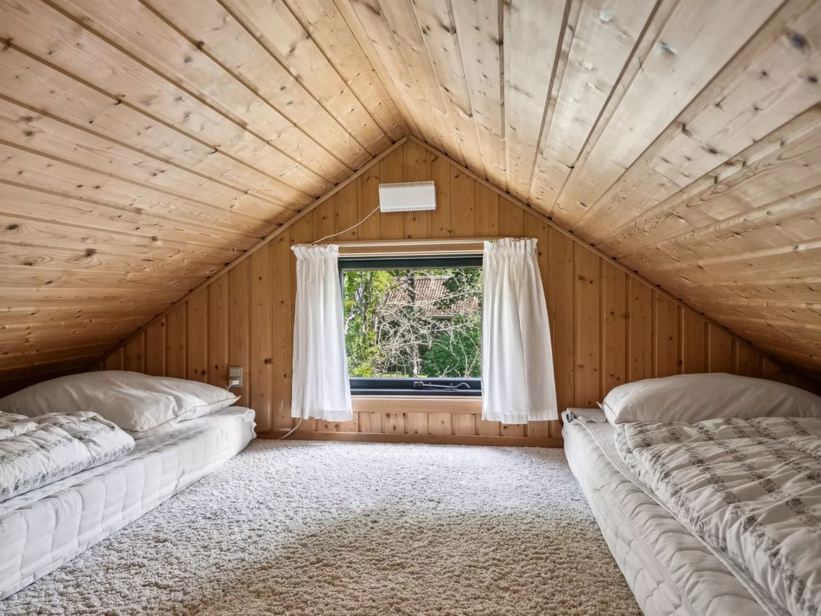 "Urban" - 140m from the sea-Inside