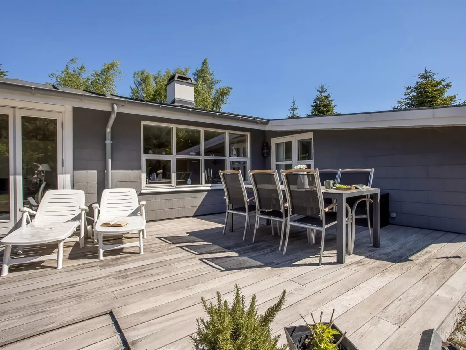 "Oddi" - 500m from the sea-Outside