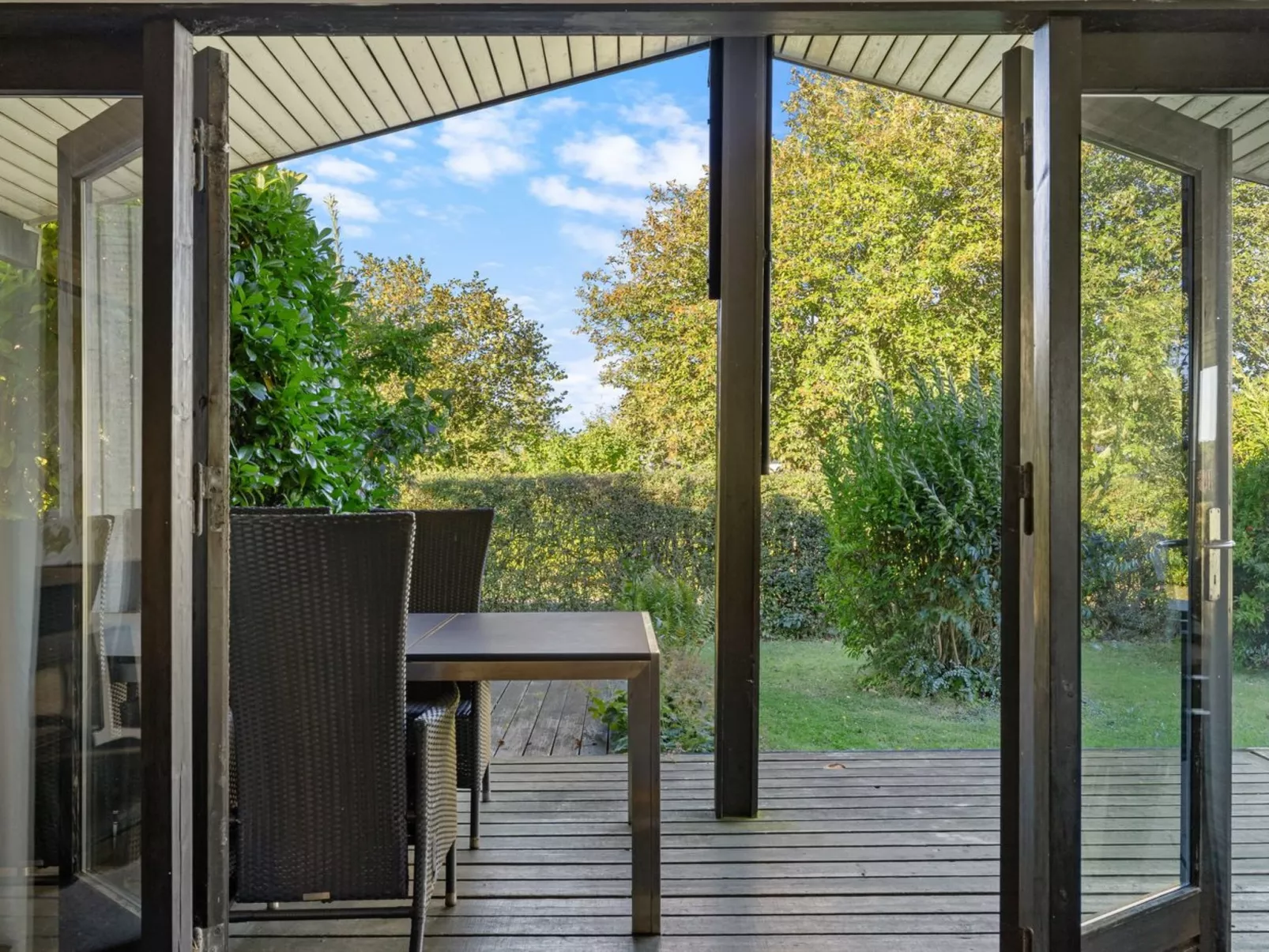 "Kajsa" - 250m from the sea-Outside