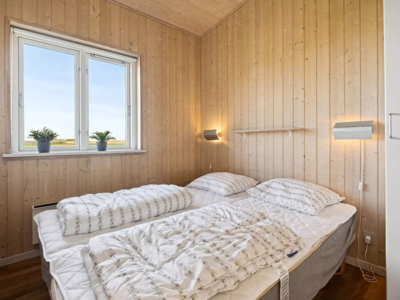 "Magga" - 520m from the sea-Inside