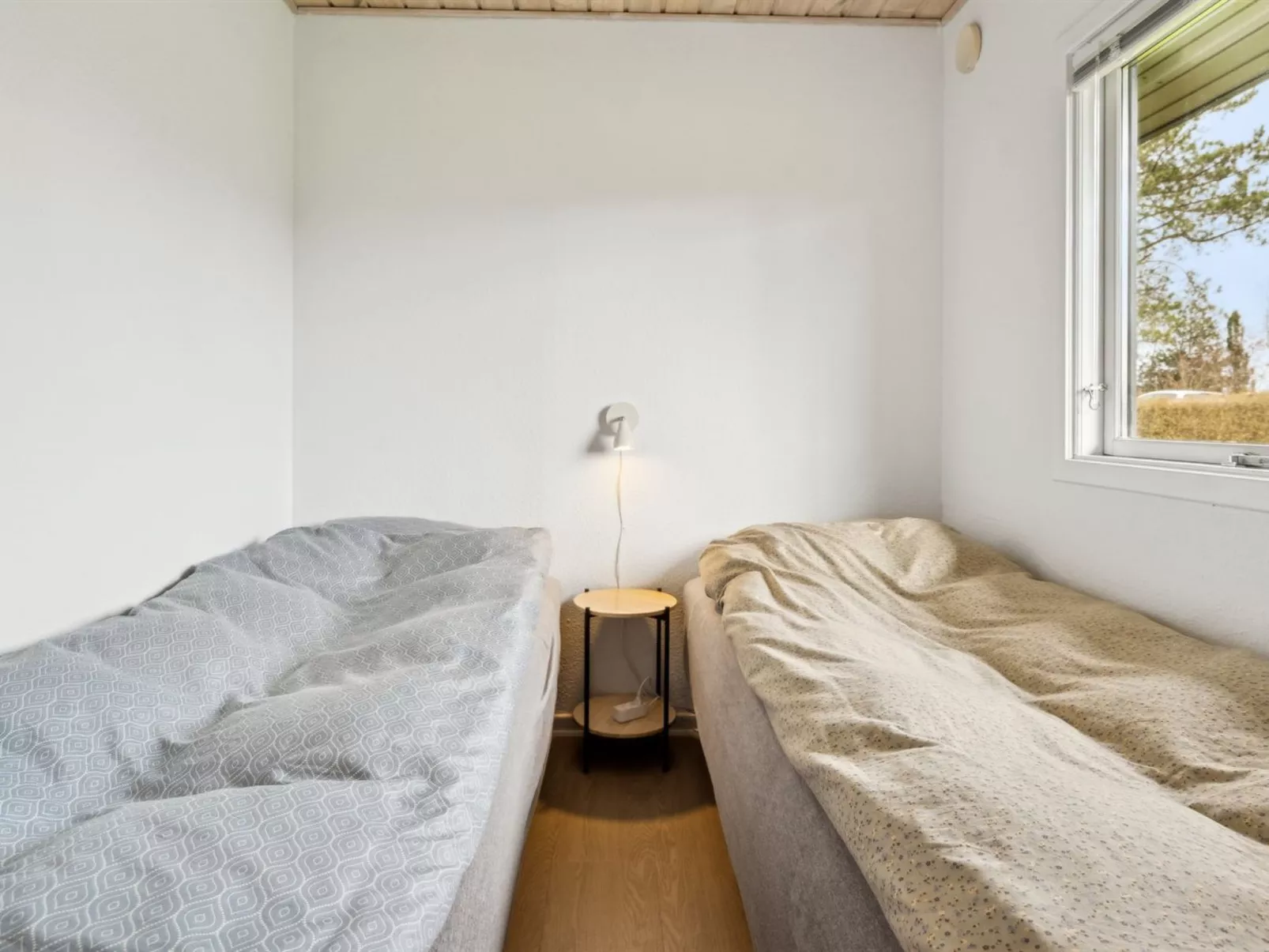 "Severine" - 650m from the sea-Inside