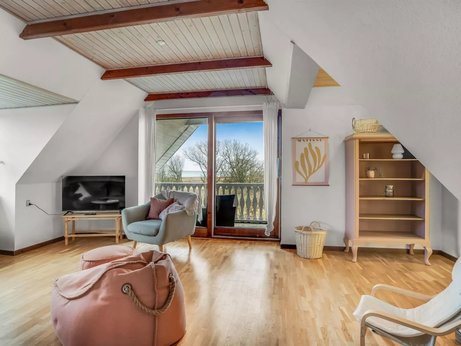 "Star" - 200m to the fjord-Inside