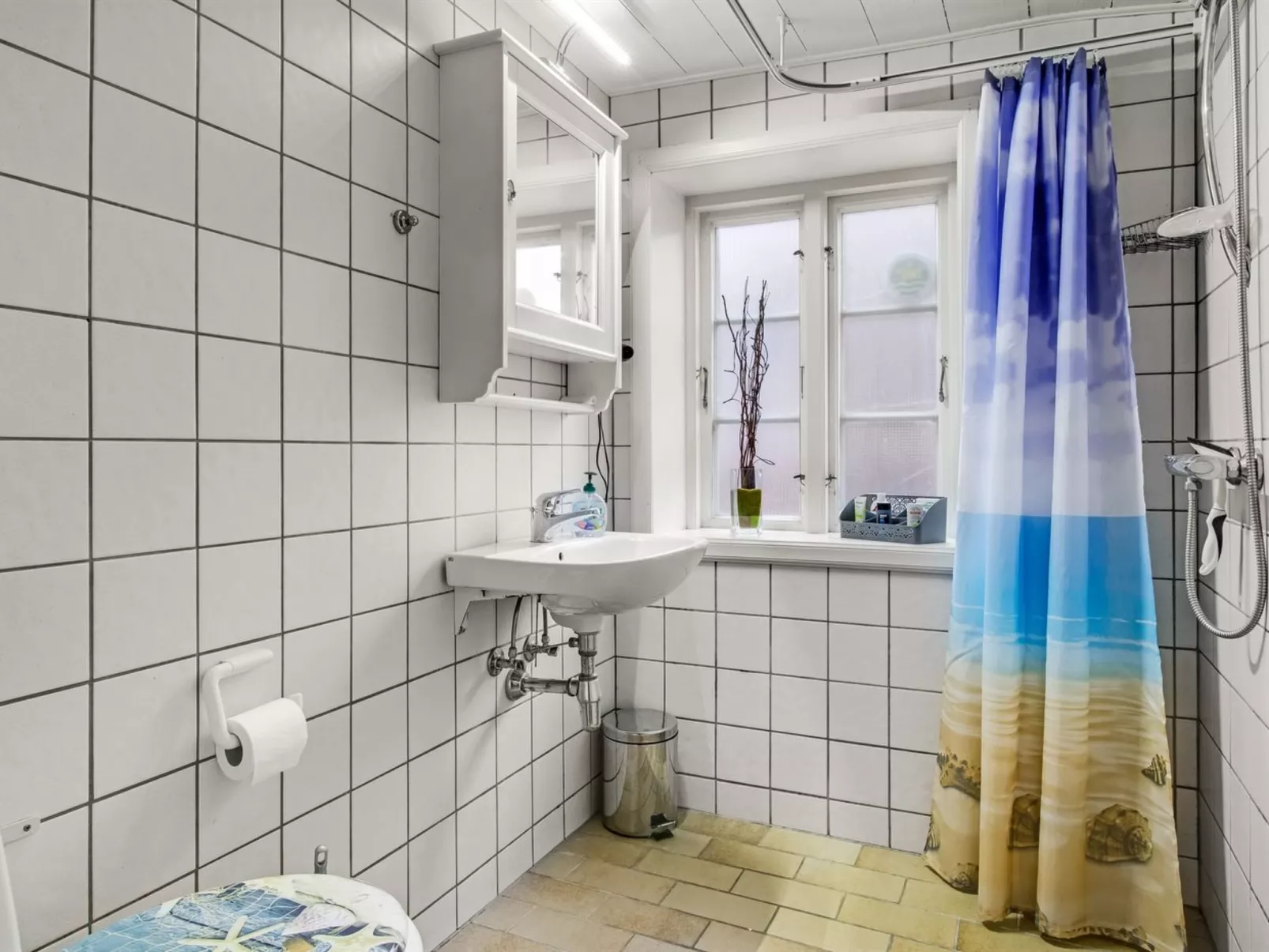 "Deik" - 25km from the sea-Drinnen