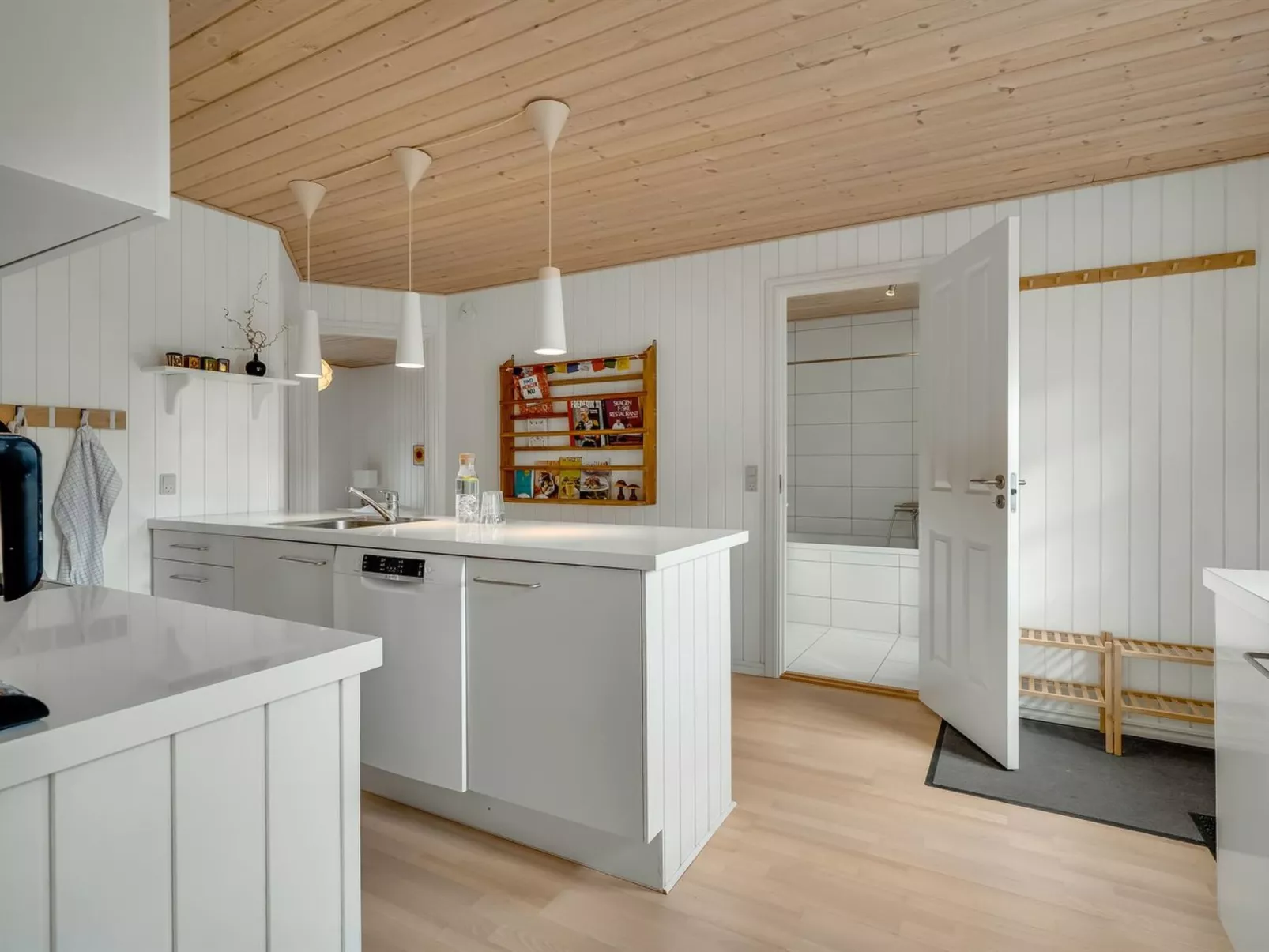 "Toska" - 3km from the sea-Inside