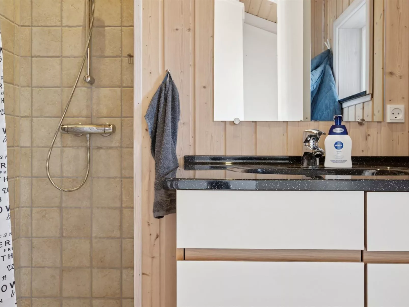 "Annegret" - 200m from the sea-Inside