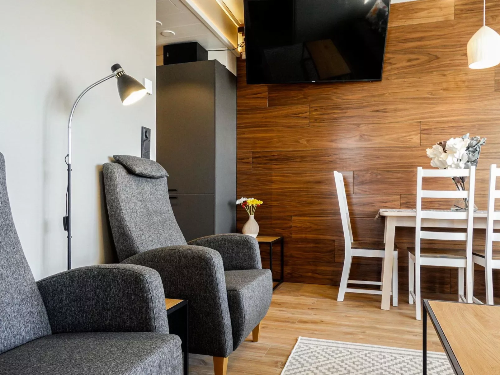 Levin kunkku b8-Inside