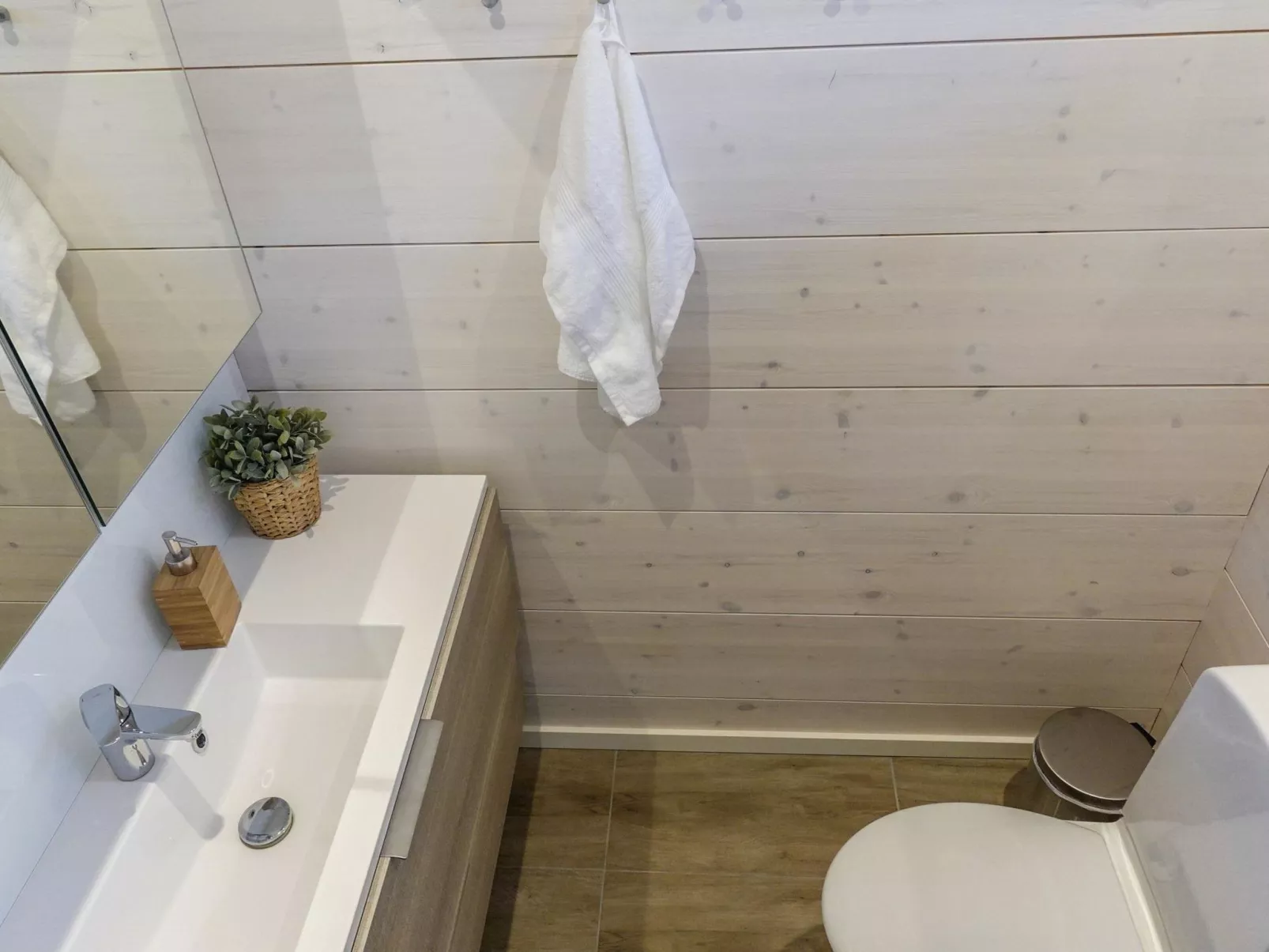 Villa paadar-Drinnen