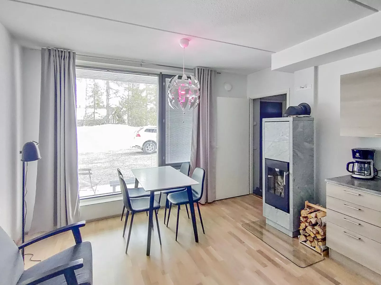 Ylälänsi 3 as 2-Dedans