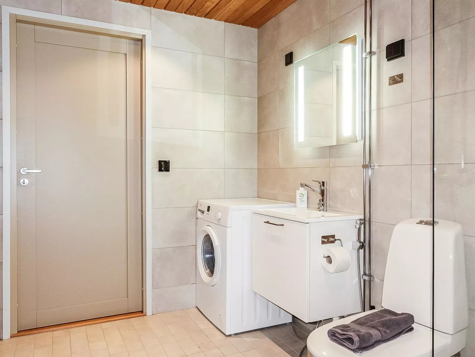 Levin kunkku b5-Dedans