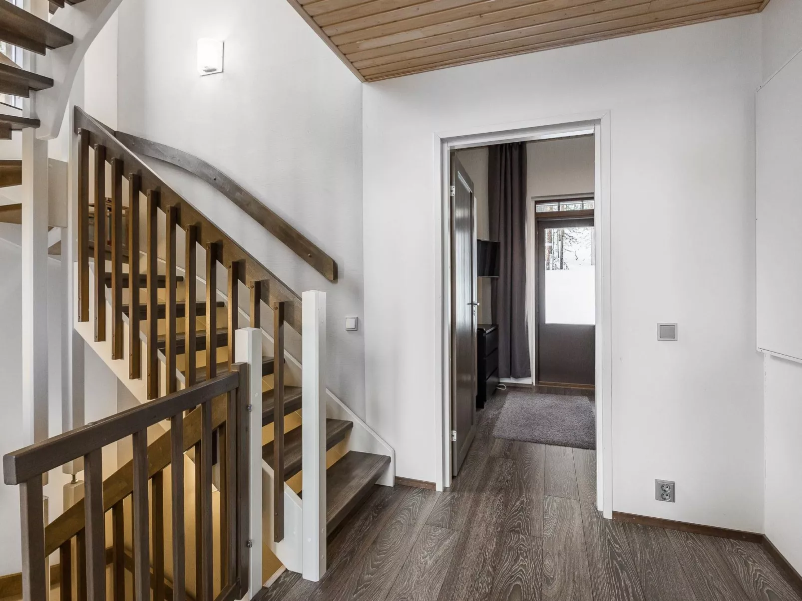 Karhunkieppi 9 a-Inside