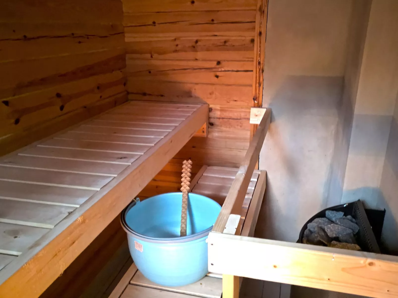 Tunturitupa kuolpuna-Inside