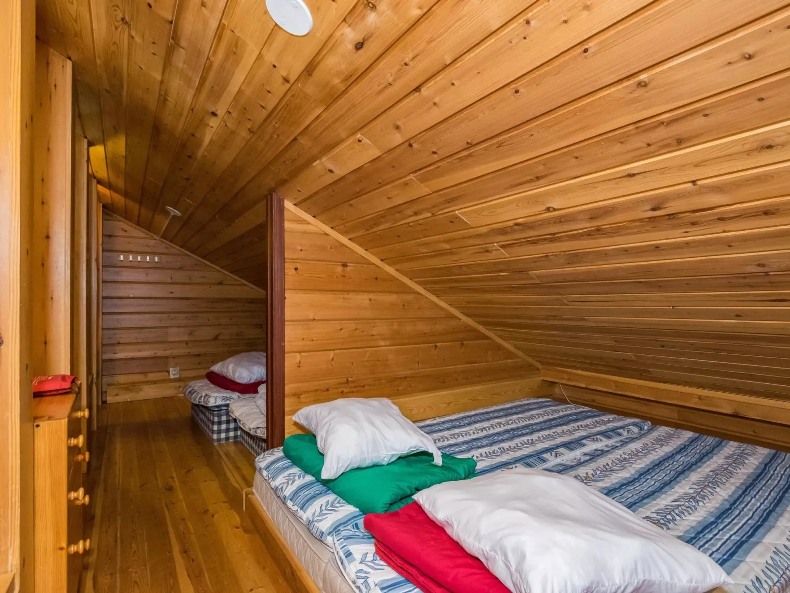 Hirvasaho b 2-Dedans