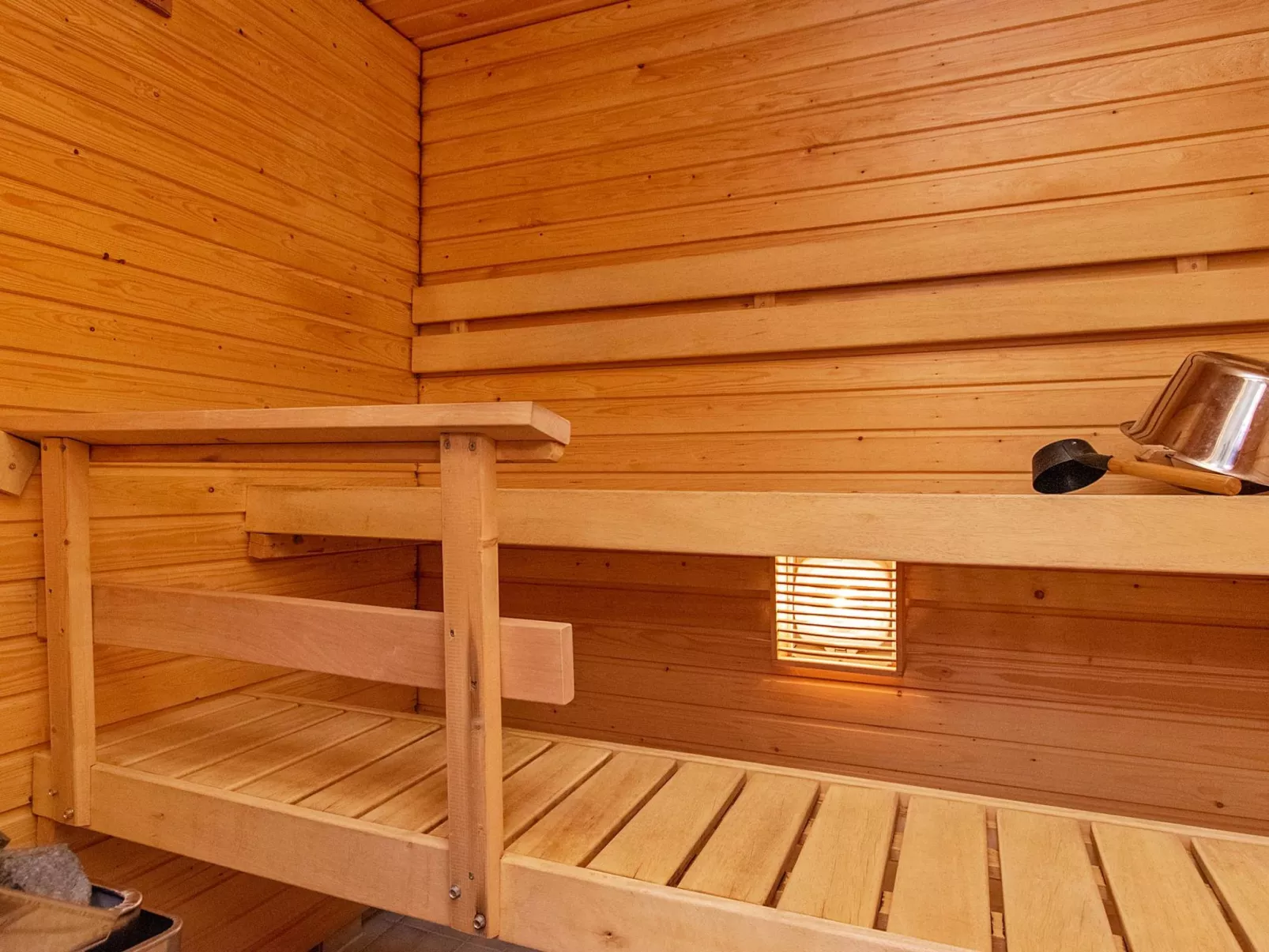 Kuksatie 7 a-Drinnen