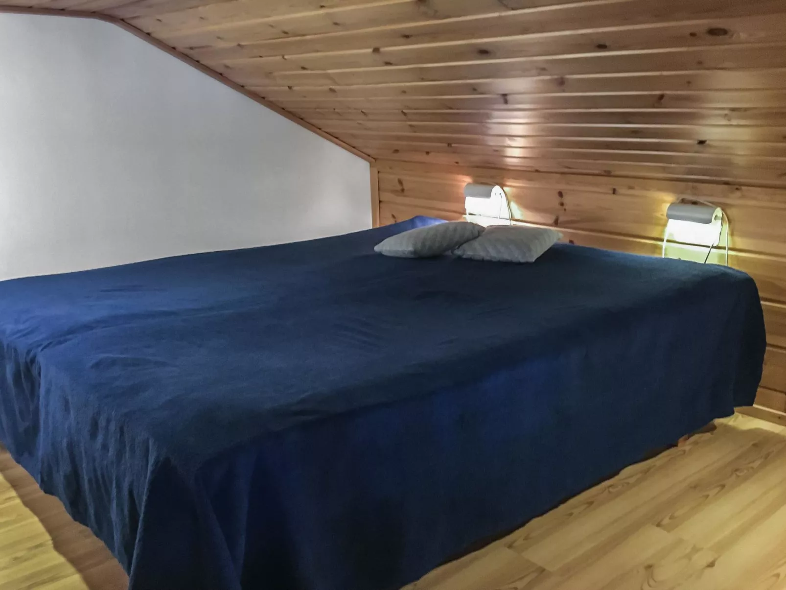 Lomaylläs b26 /palovaarankaarre 8 a-Dedans