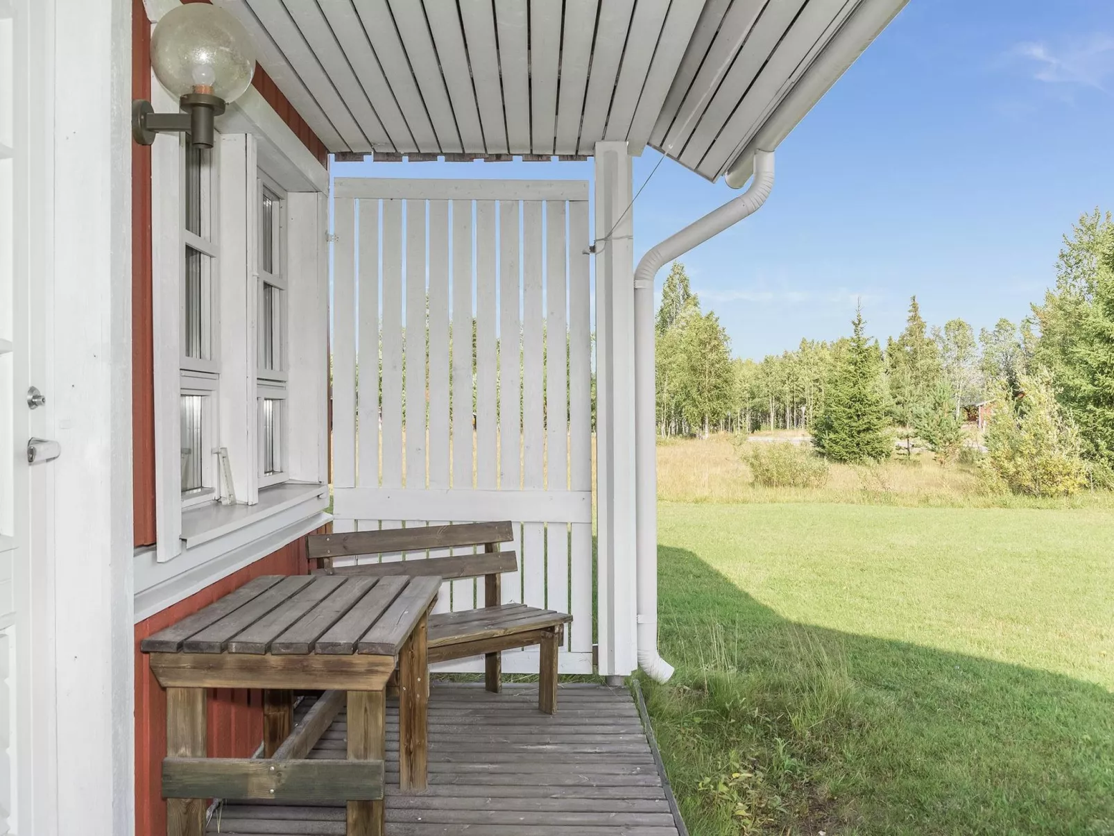 Ylläskarpalo 1 päätyhuoneisto-Drinnen