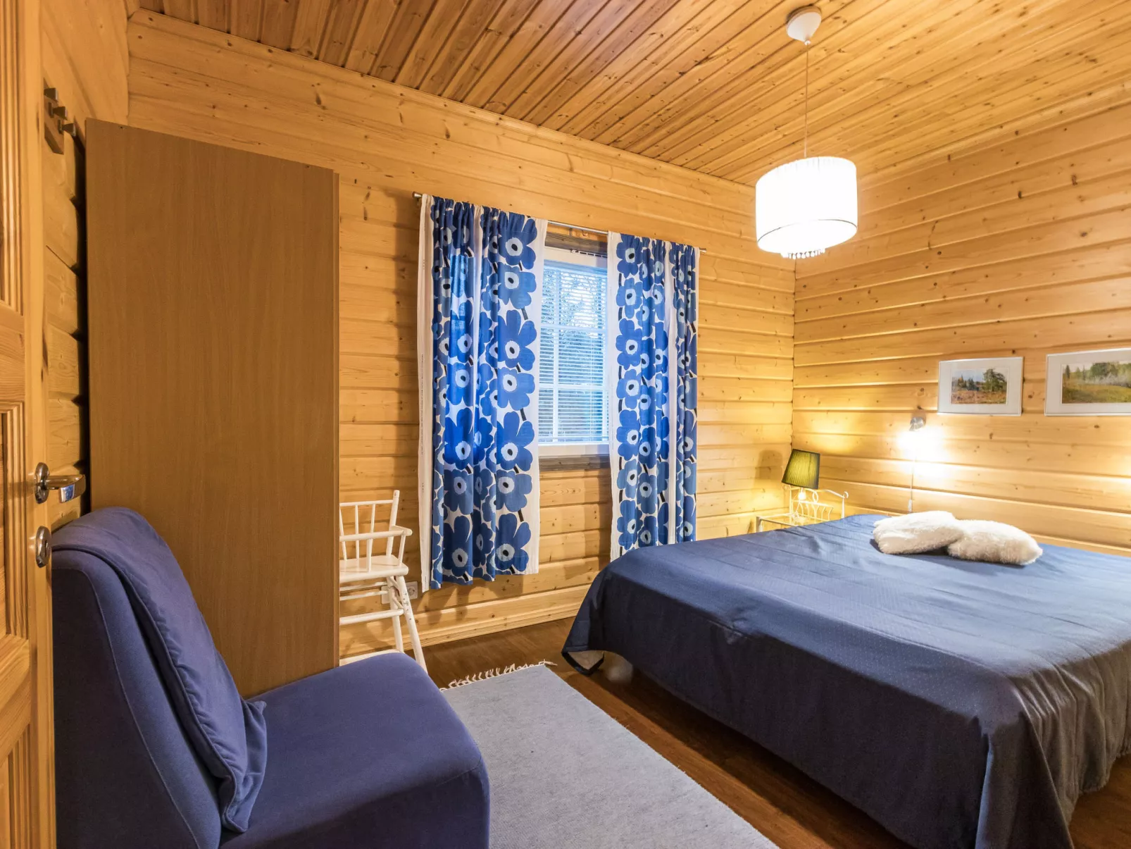 Tuulenpuuska-Drinnen