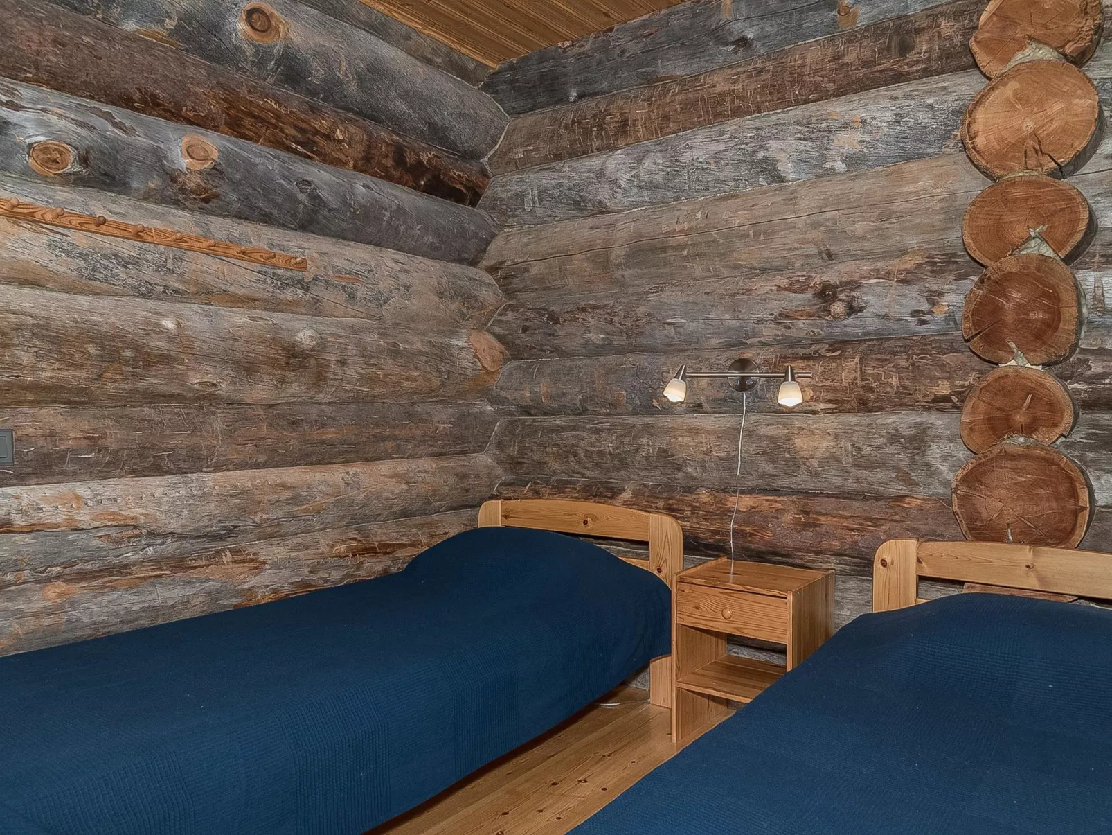 Ahmanportti 2-Inside