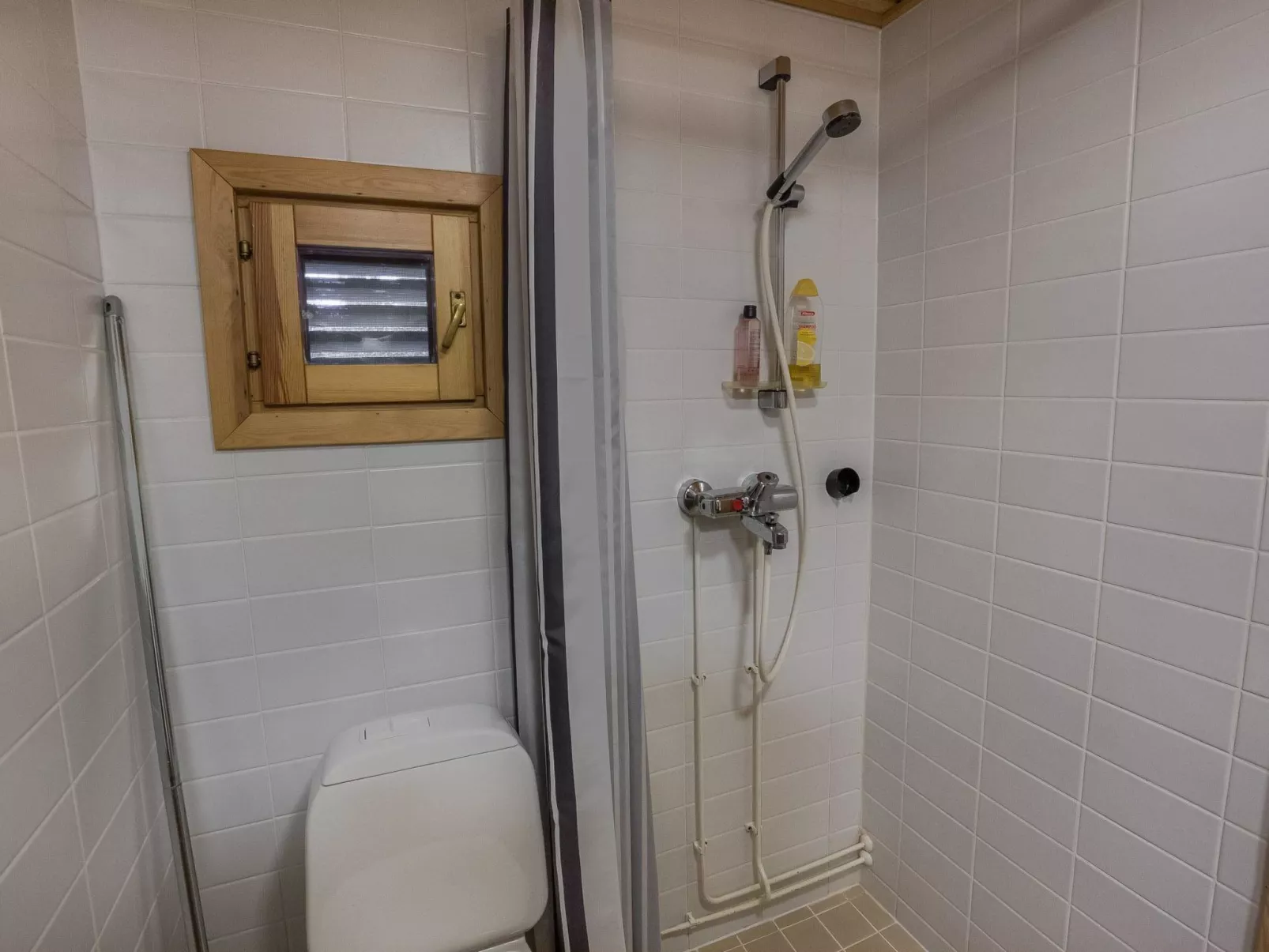 Neljä vuodenaikaa b6-Drinnen