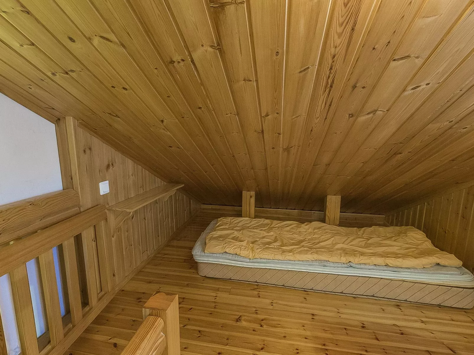 Ylläksen tunturihonkamaja a 1-Drinnen