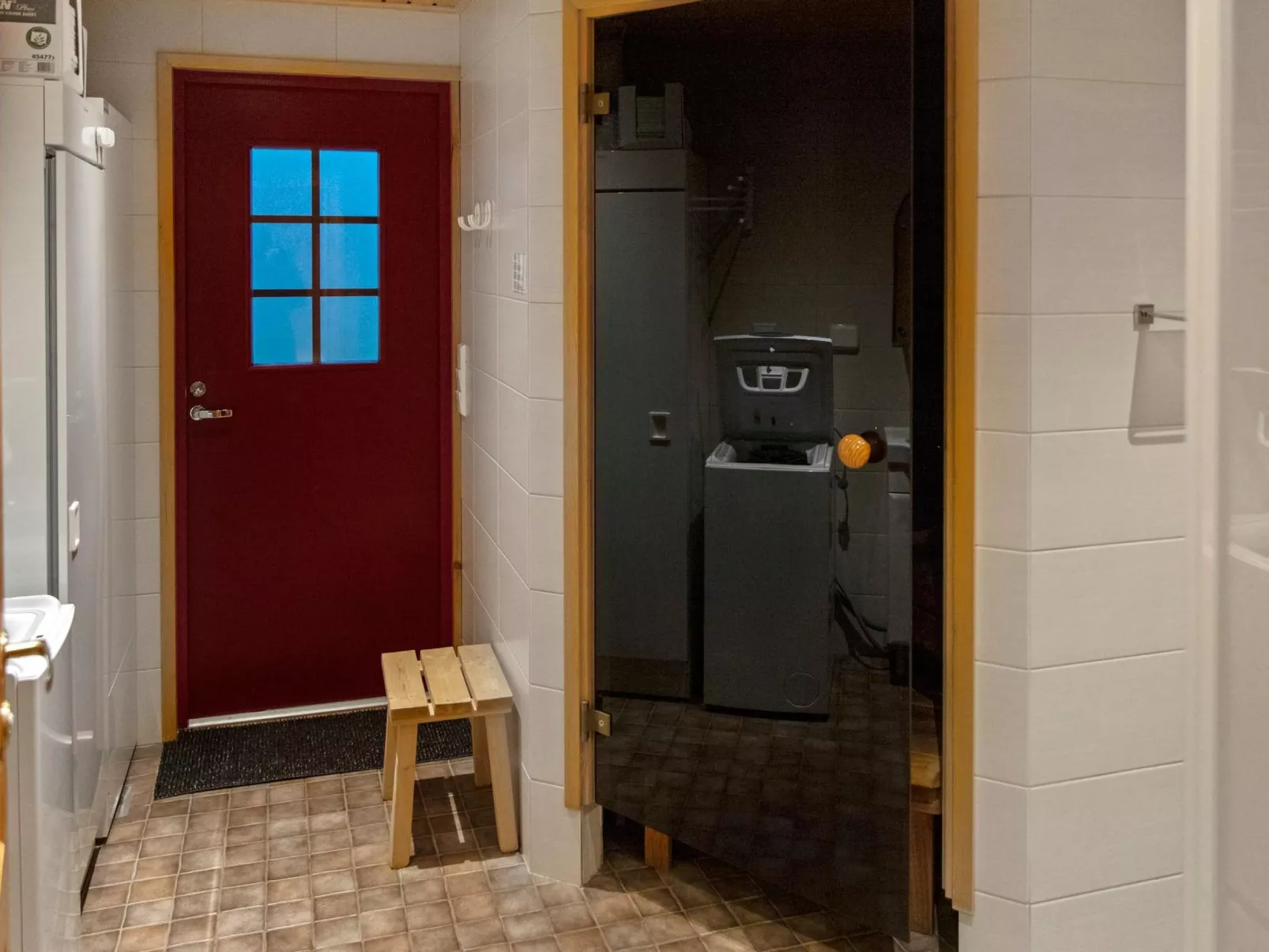 Lehtovilla a-Drinnen