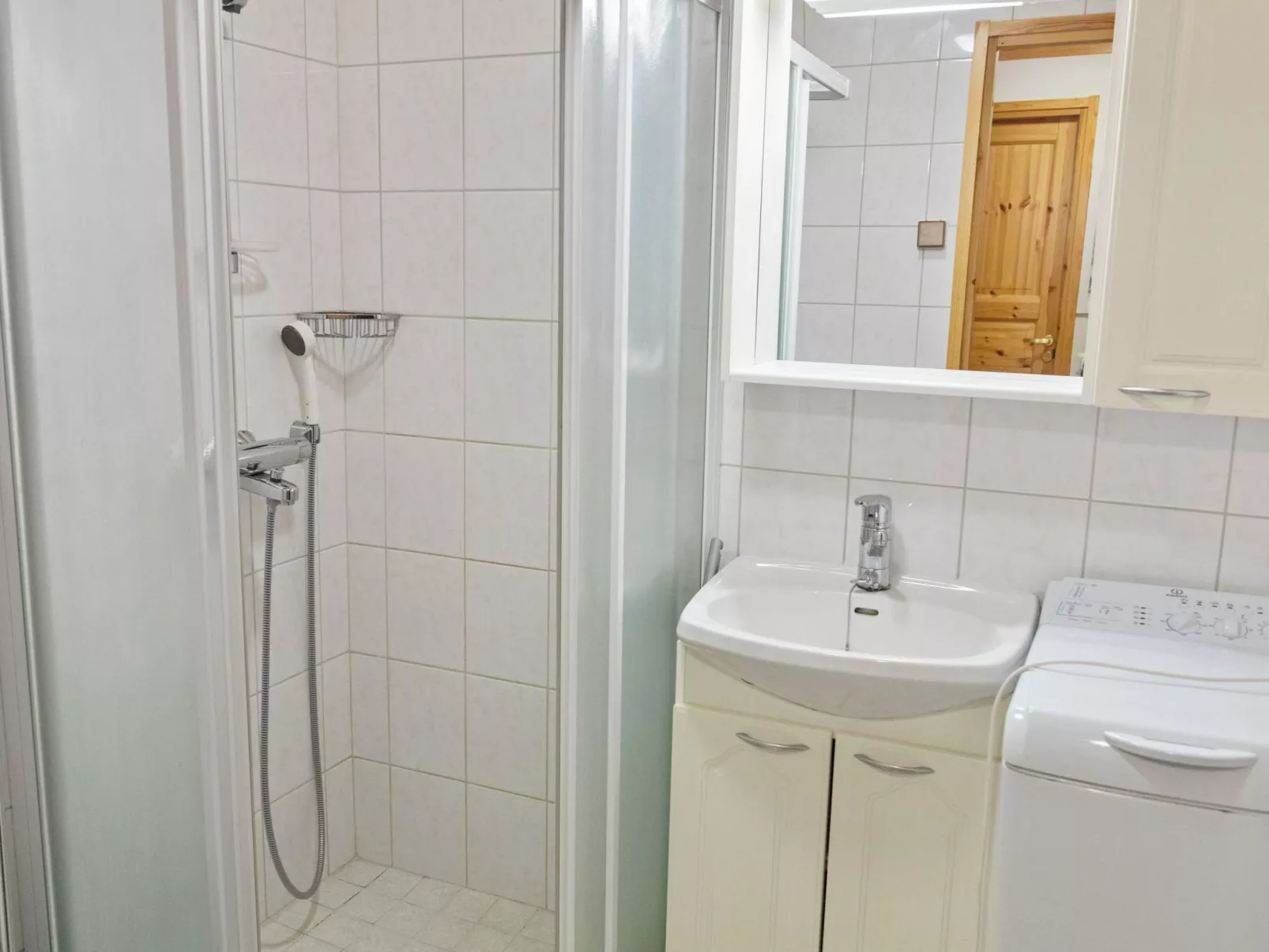 Ylläsröhkö d 8-Drinnen