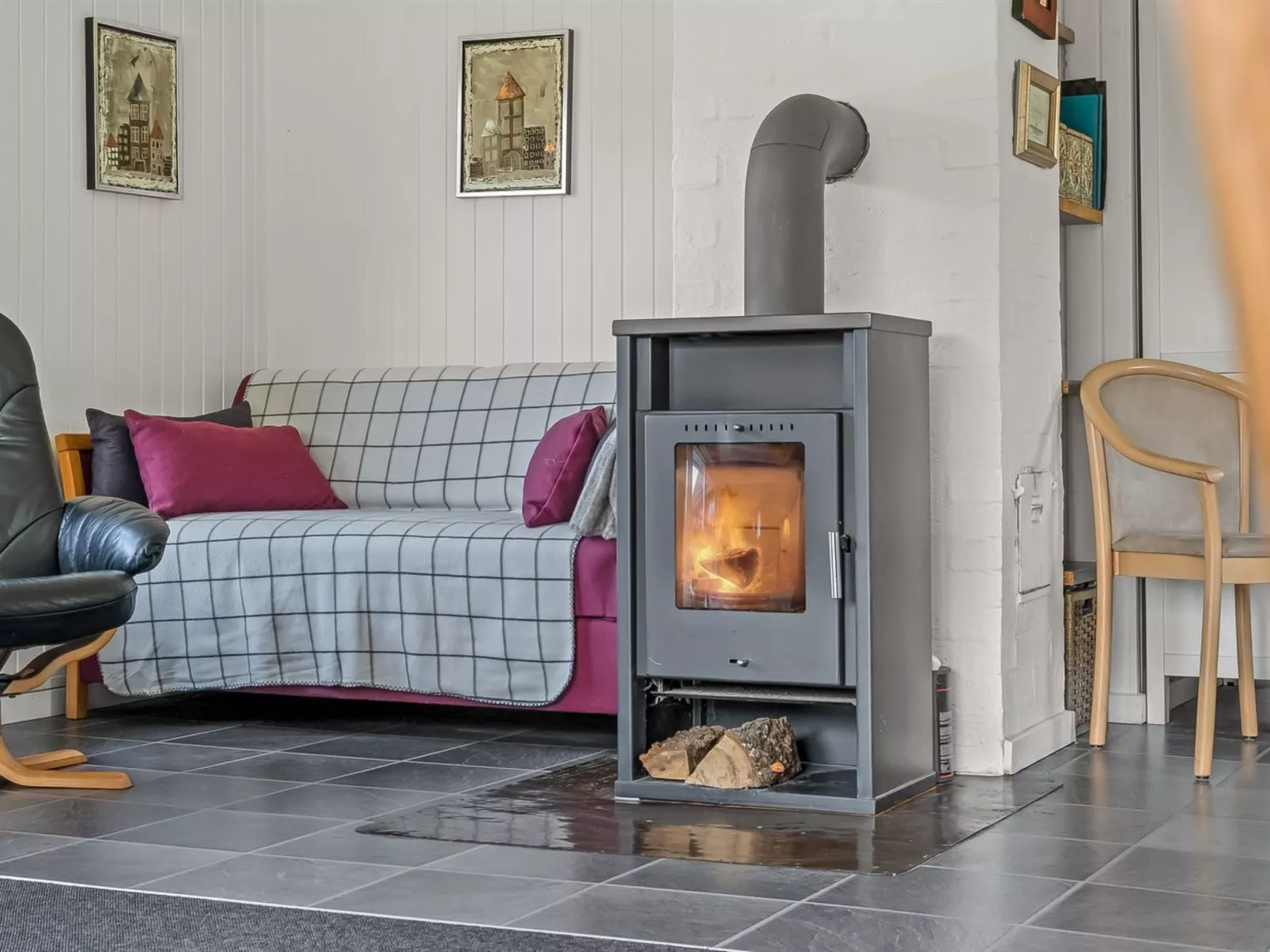 "Randulf" -  from the sea-Dedans