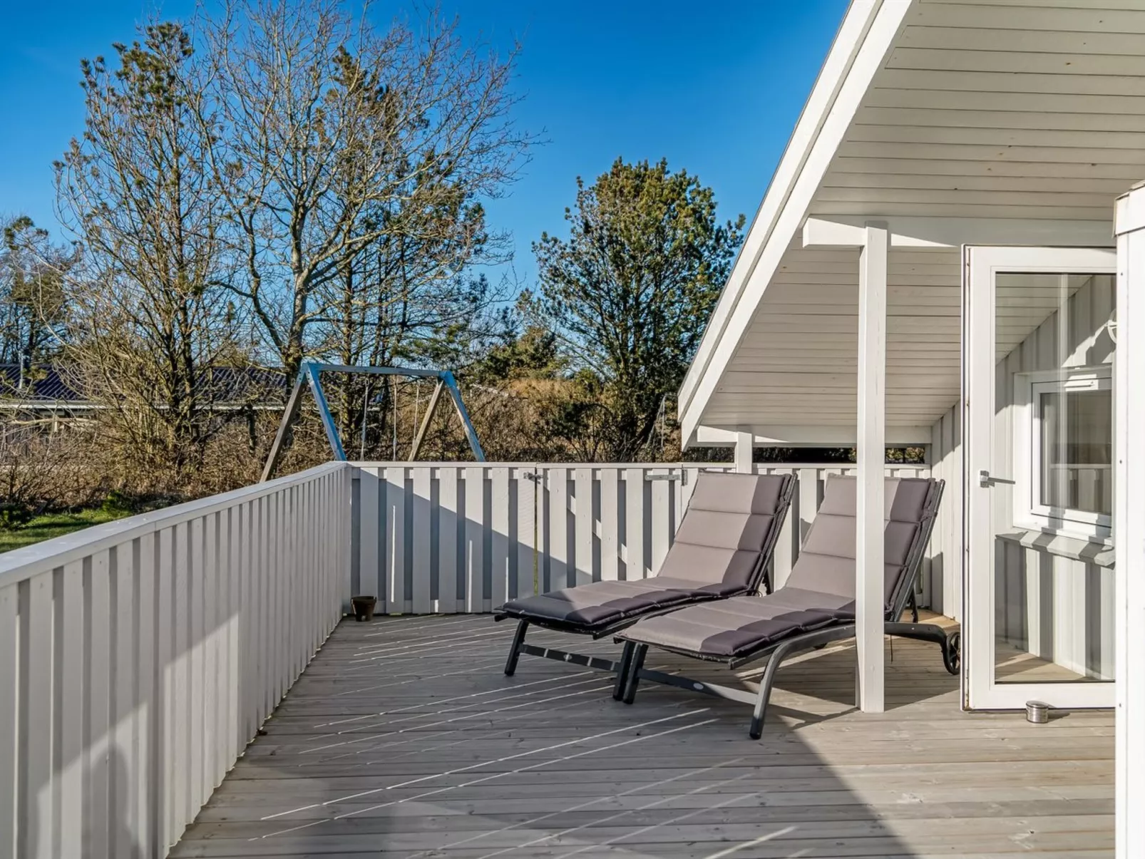 "Henri" - 1.2km from the sea-Outside