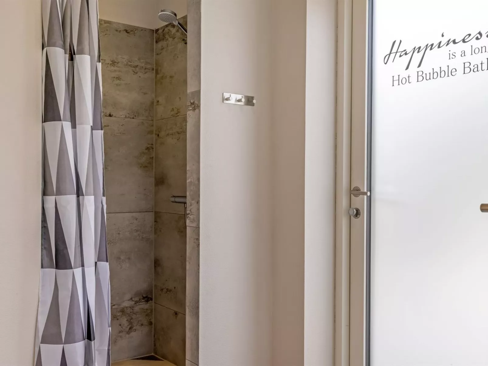 "Alvira" - 30km from the sea-Inside