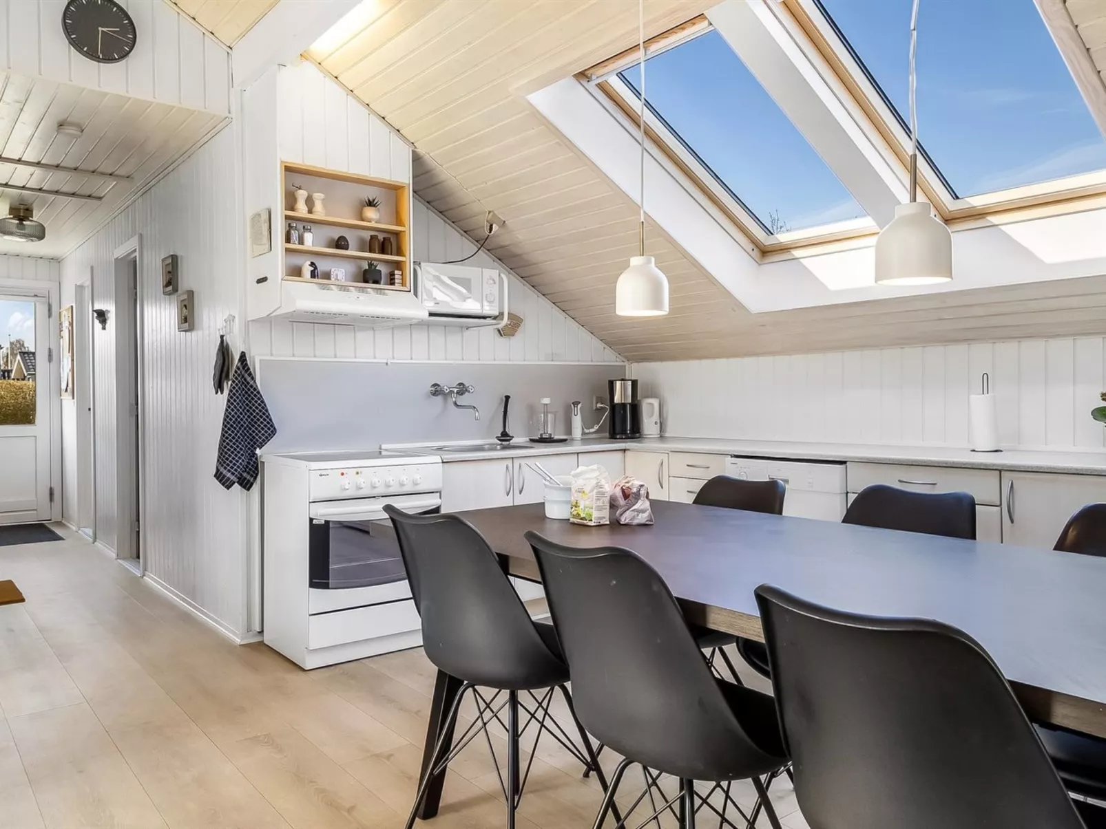 "Aika" - 450m from the sea-Drinnen