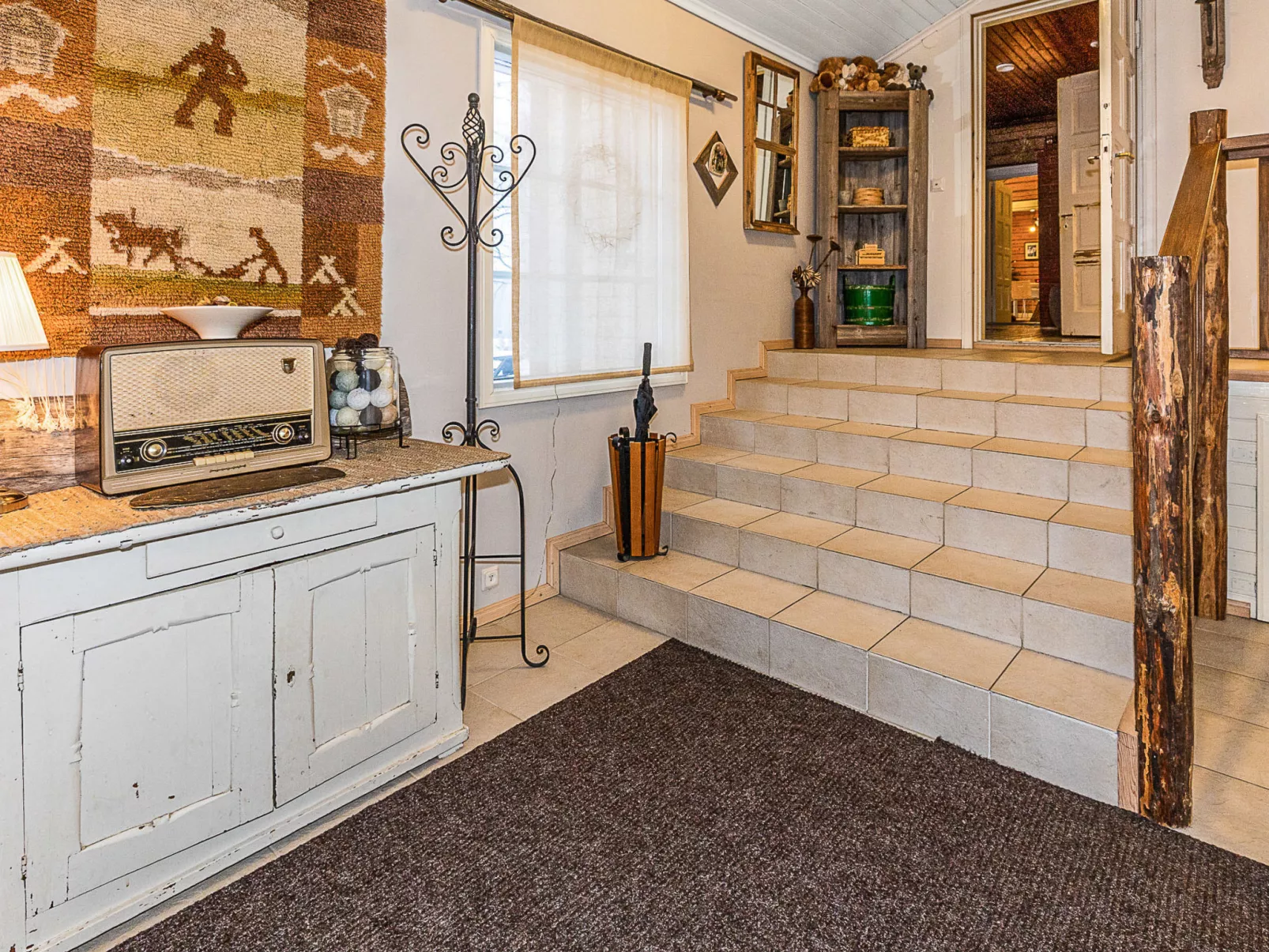 Päätalo, mökkilomat ja perhejuhlat-Dedans