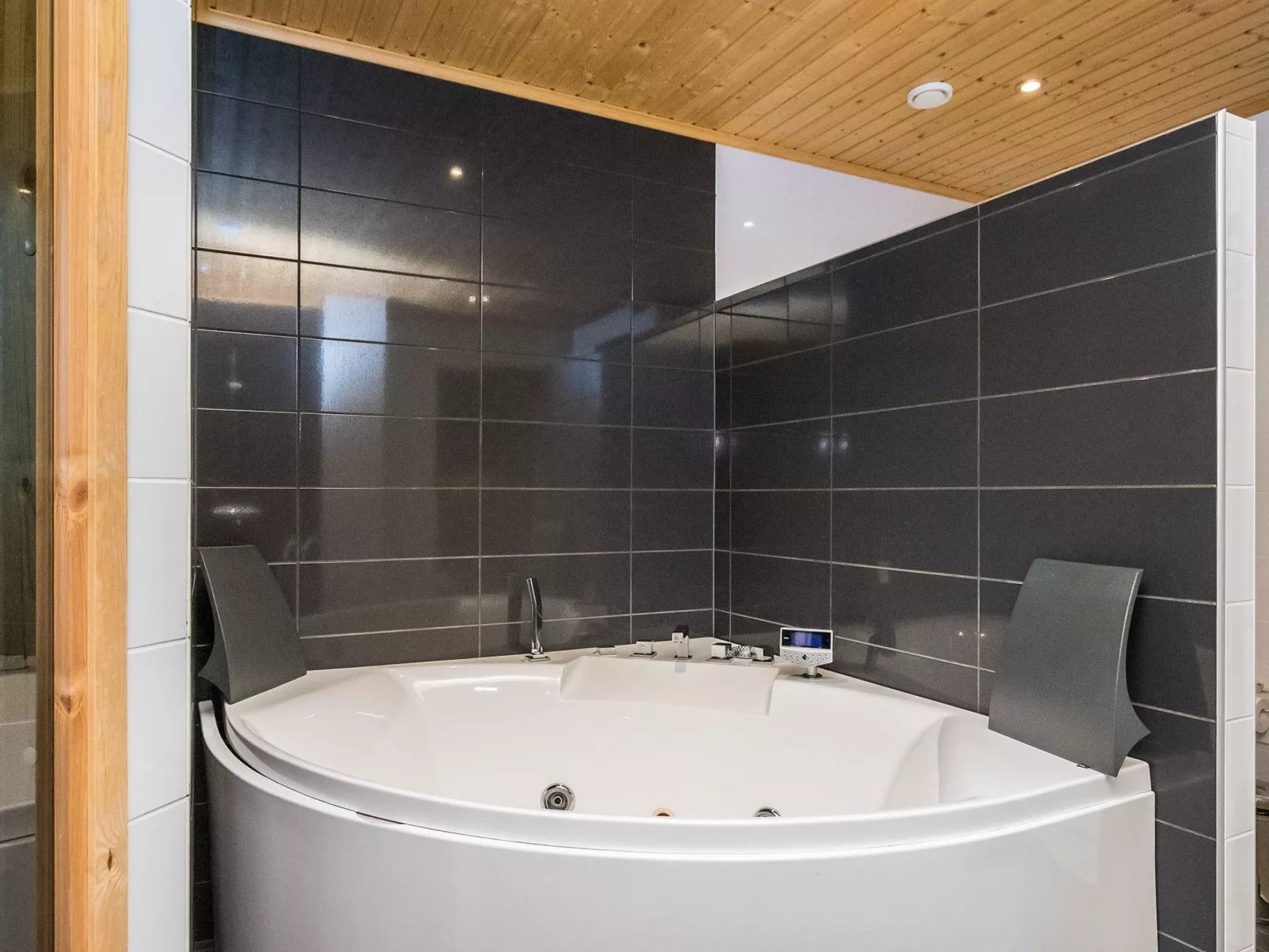 4 seasons b 2-Dedans