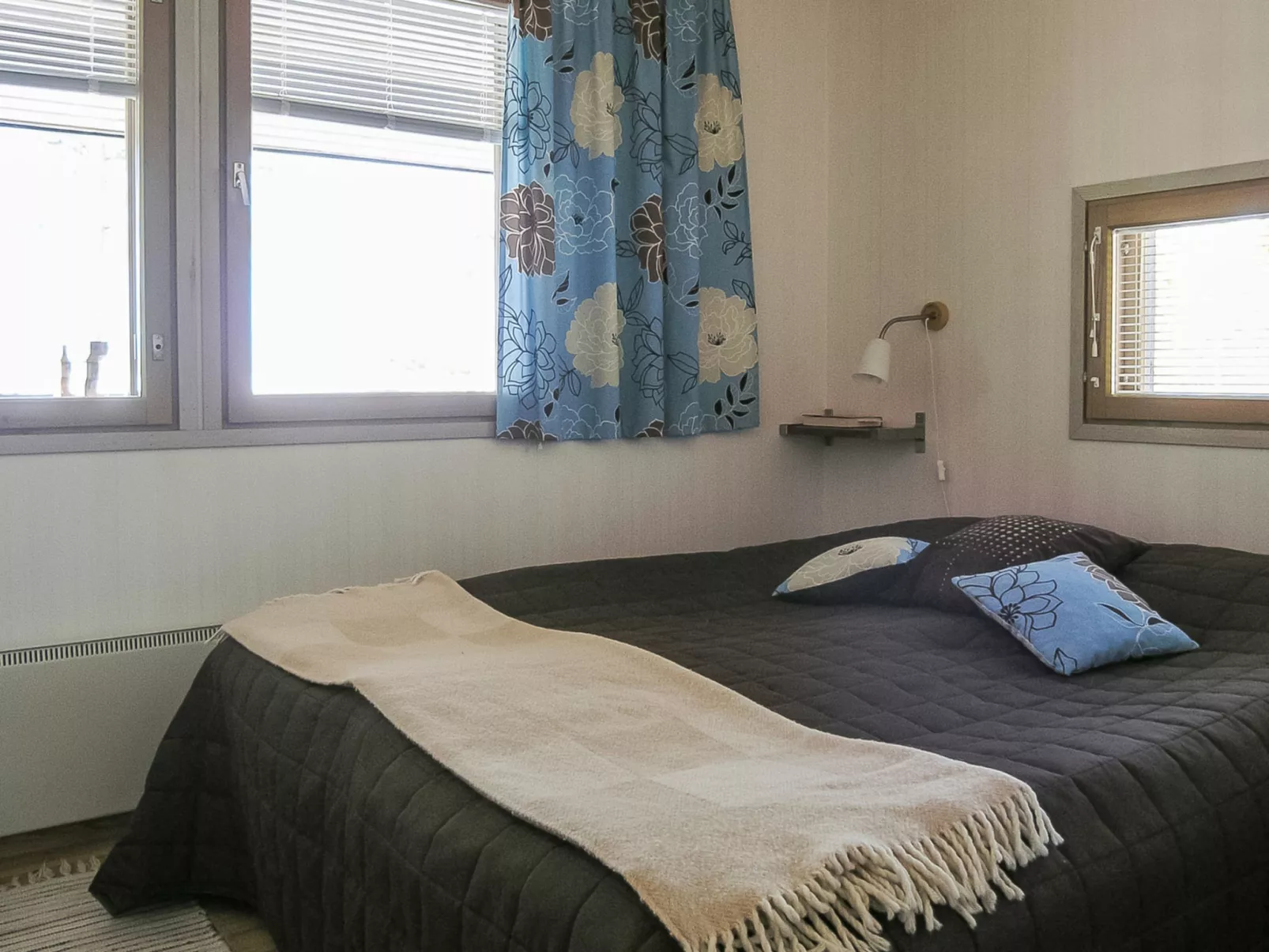 Keskikallio, nuasjärvi-Dedans