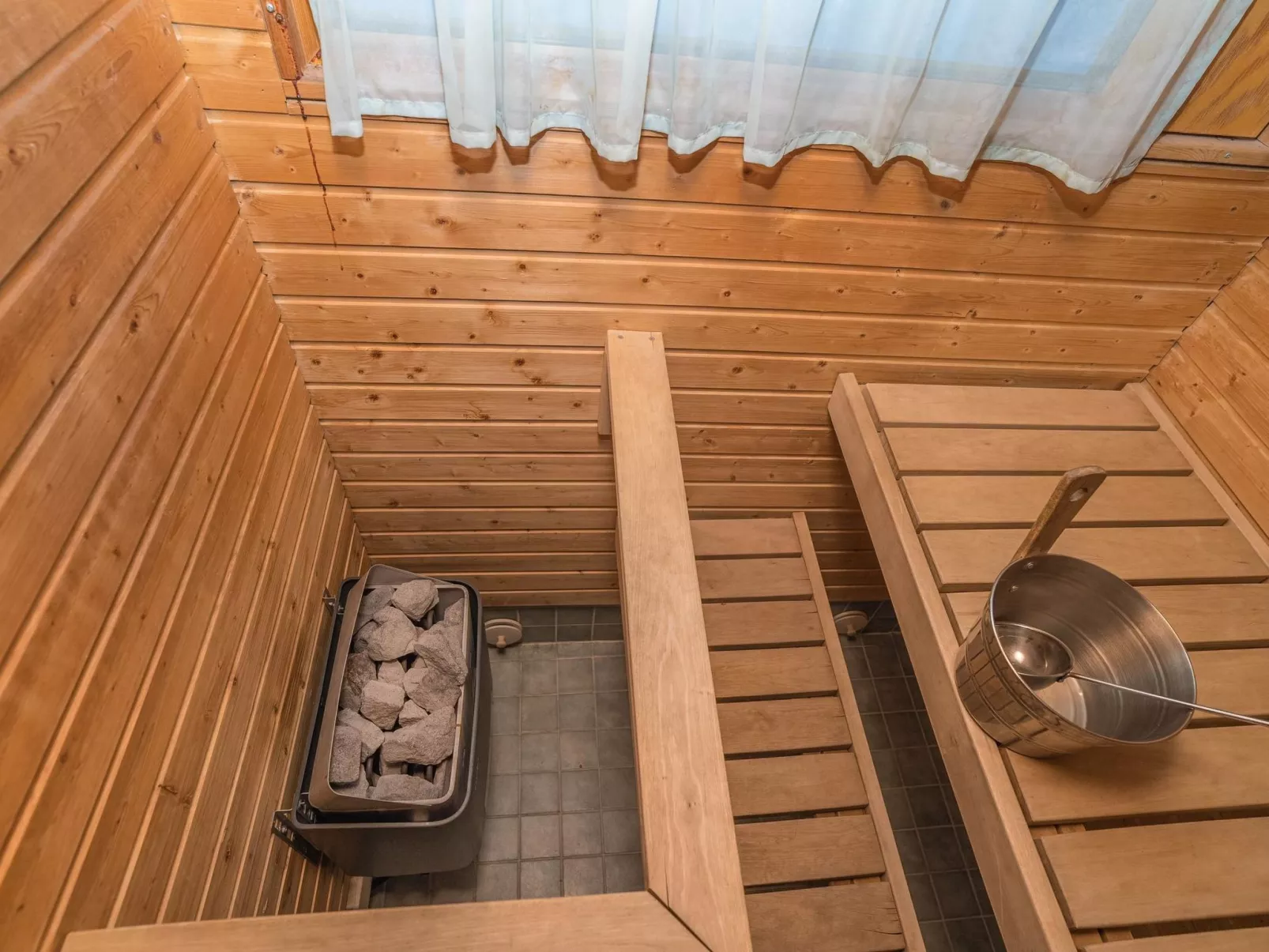 Villa kuusanka-Drinnen