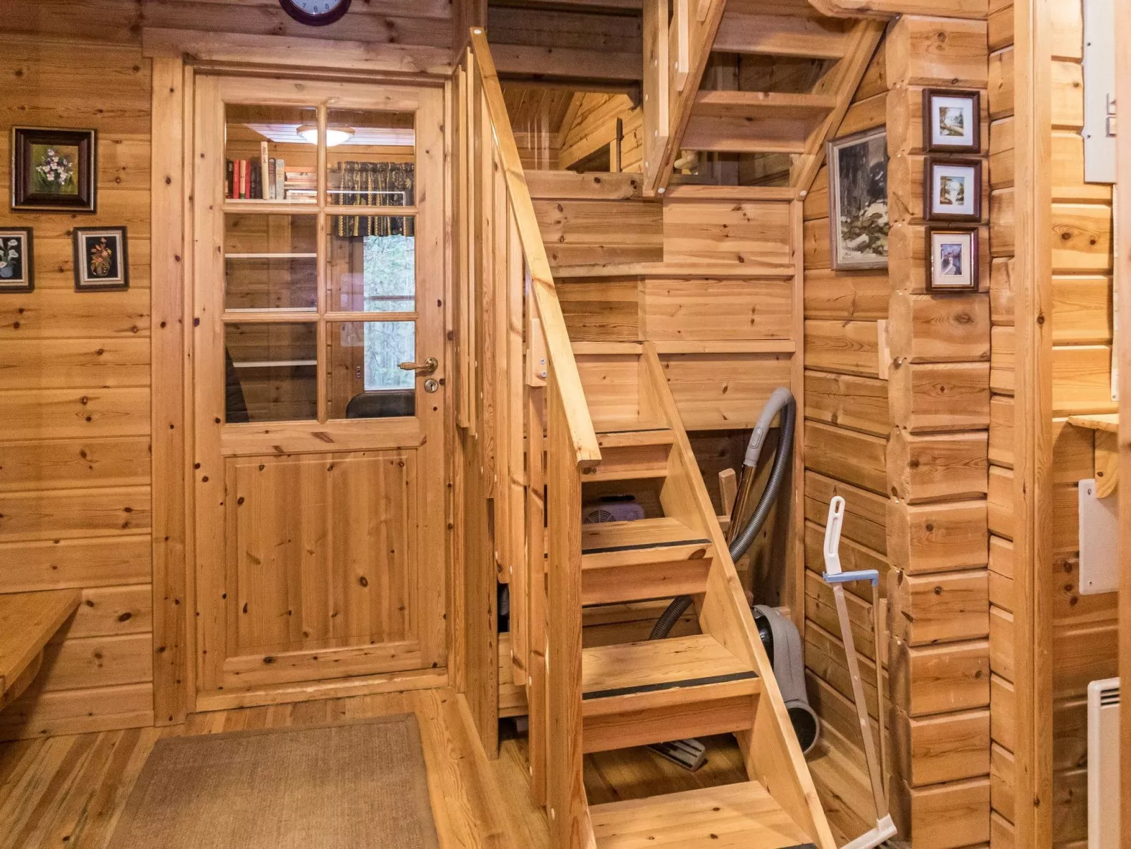 Purnukylä 6-Drinnen