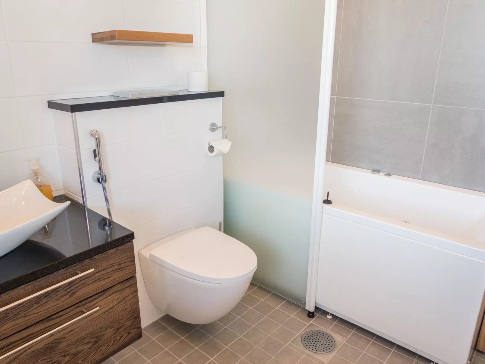 Holy lake chalet b-Drinnen