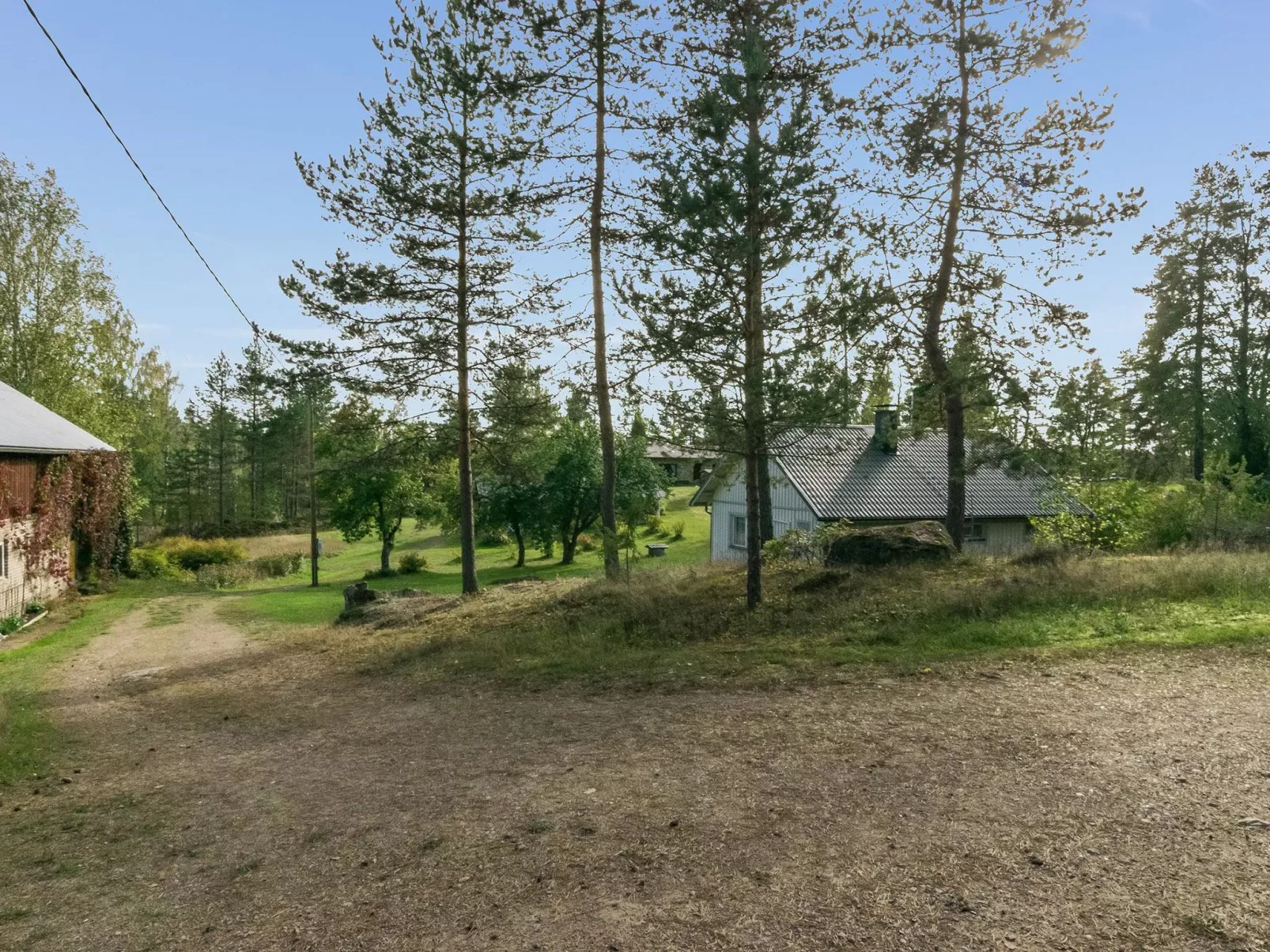 Mäkelän vierastalo-Drinnen