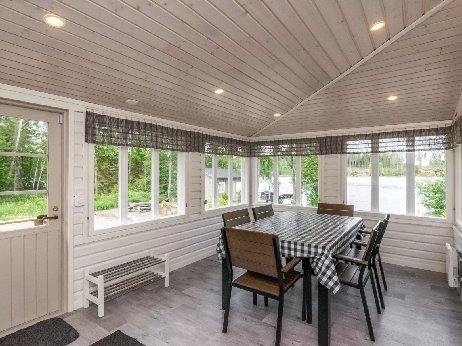 Villa pihlaja-Inside