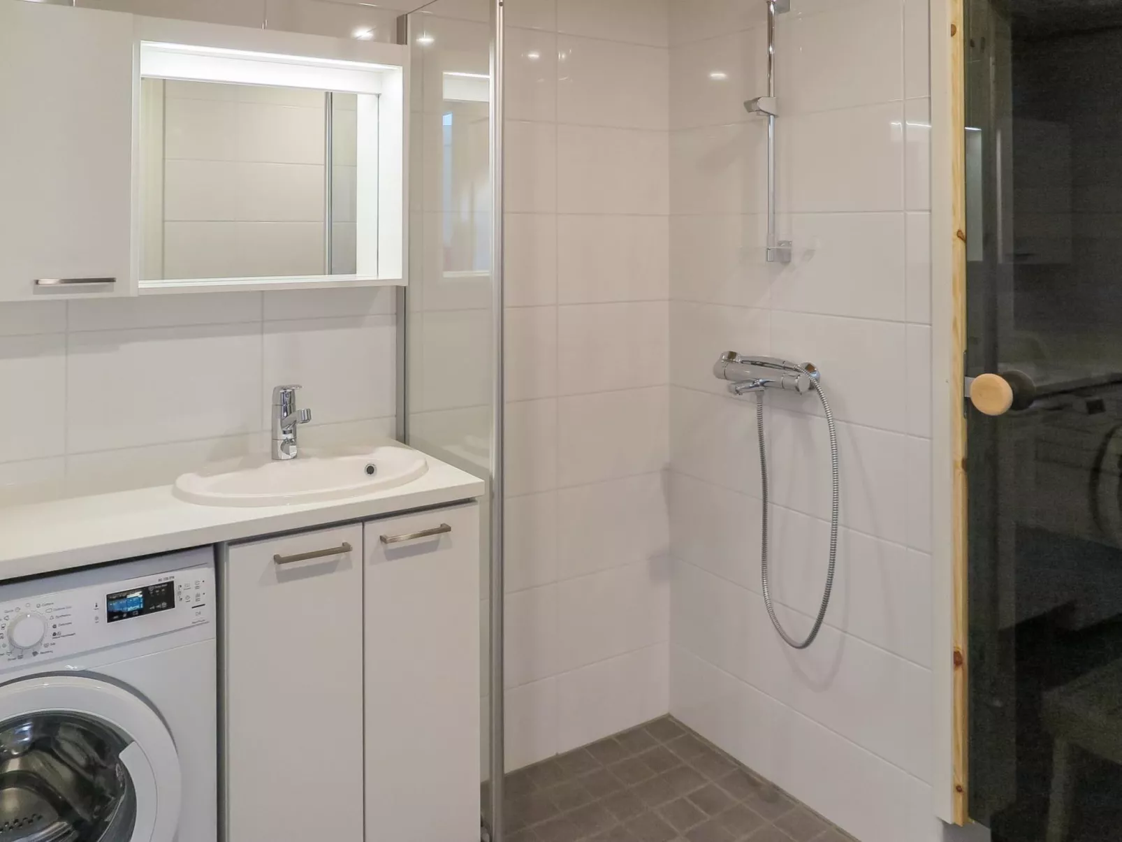 Maahisenrinne 3 f 25-Inside