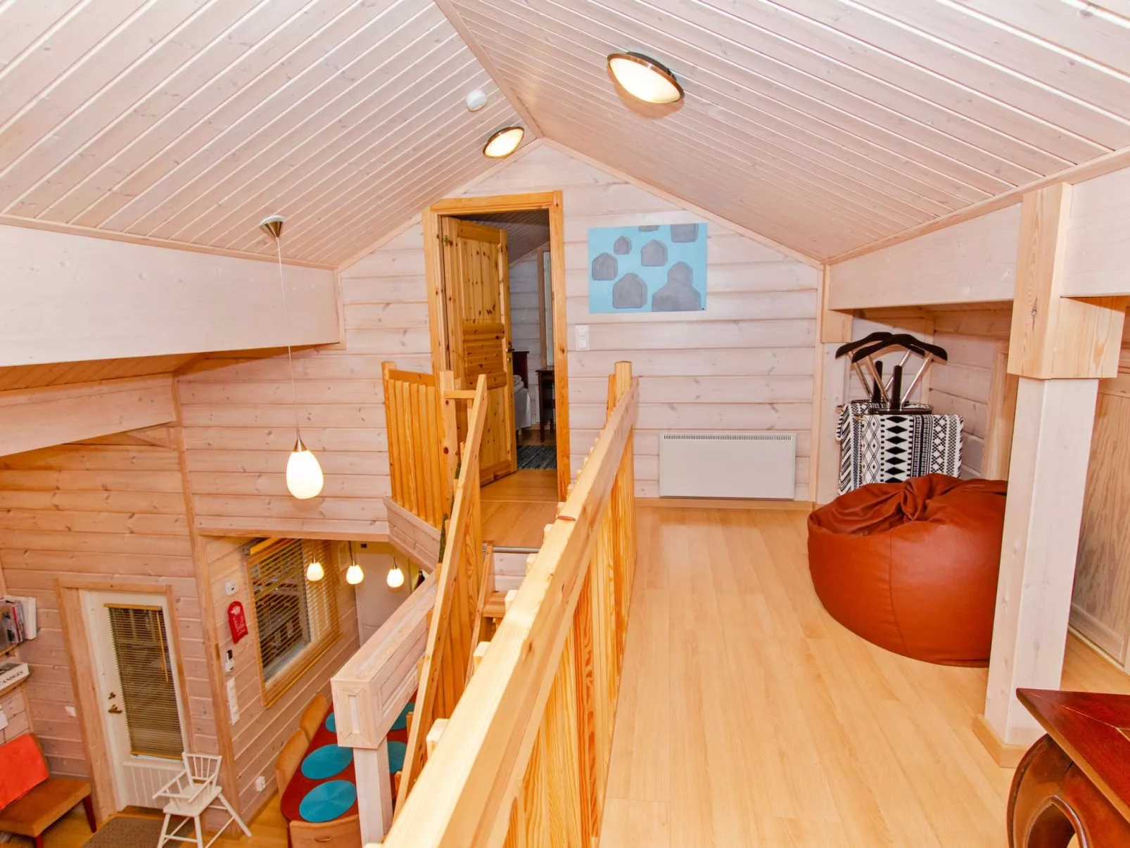 Otsopirtti, otso-Dedans