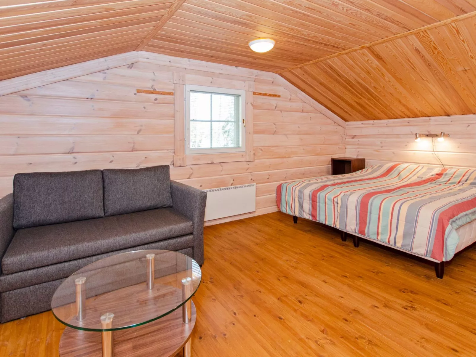 Amero purnu 2-Dedans