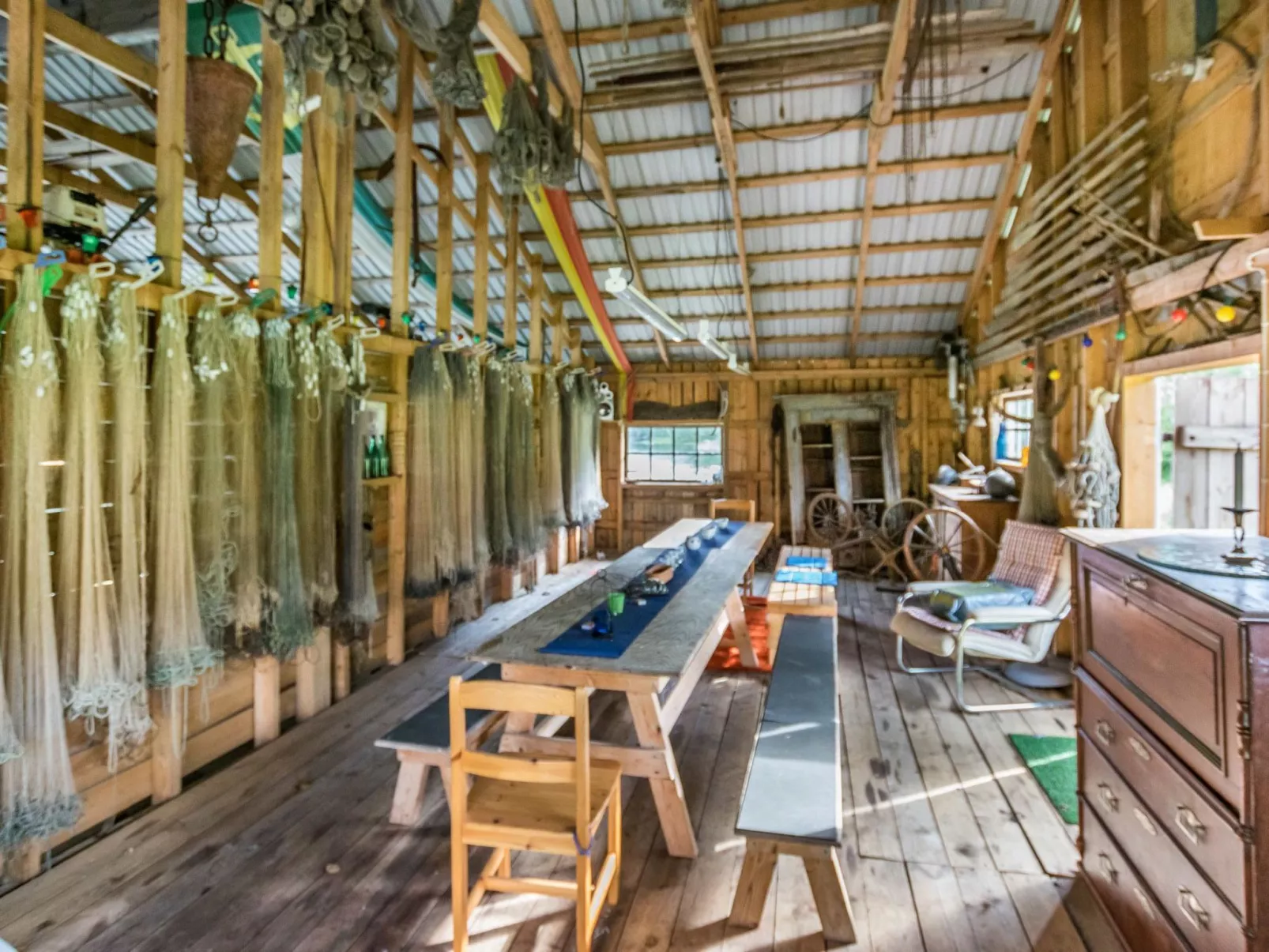 Lilla nennebo-Dedans