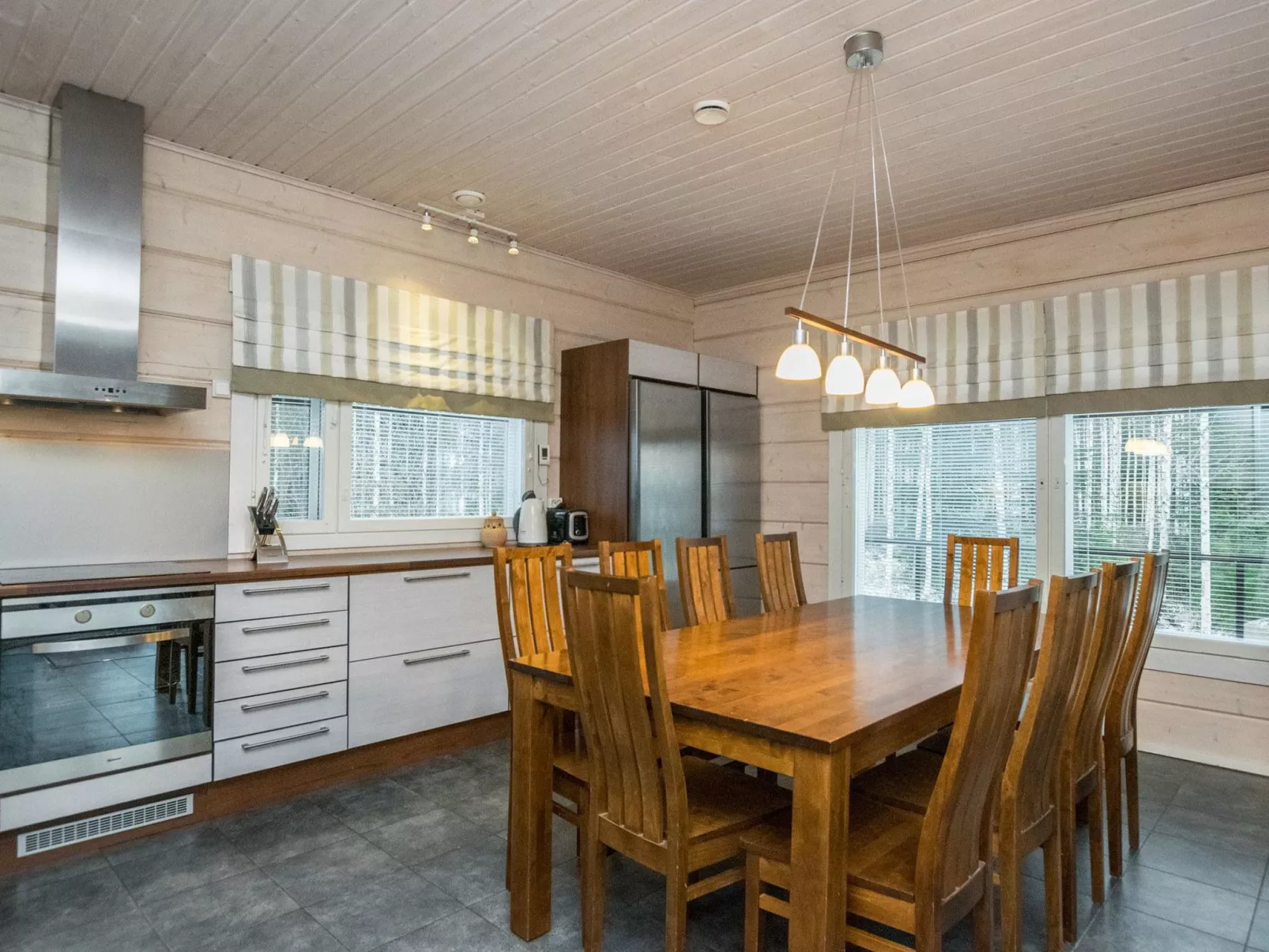 Villa puronotko-Dedans